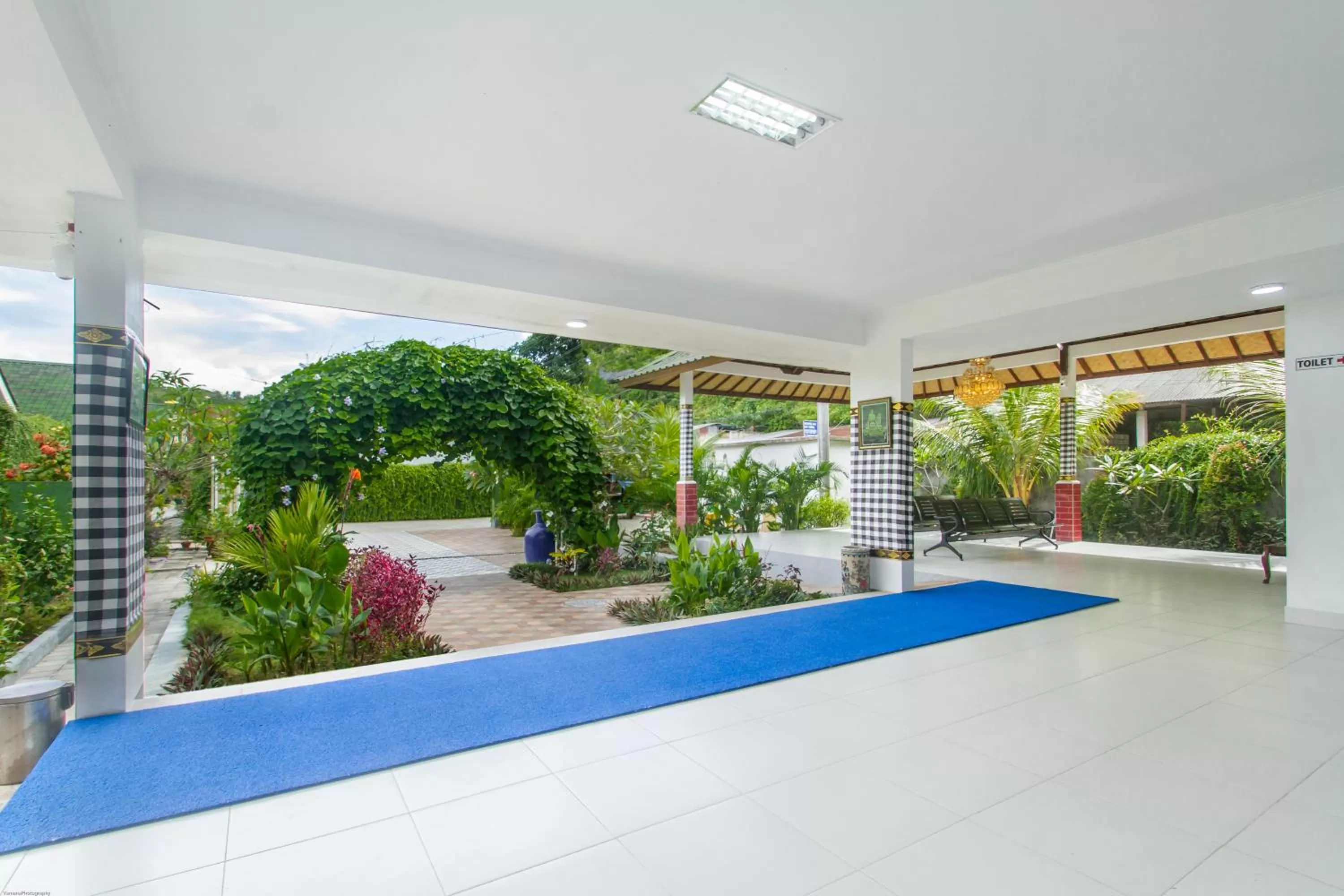 Garden in Kesari Glory Nusa Penida by GenuineHost