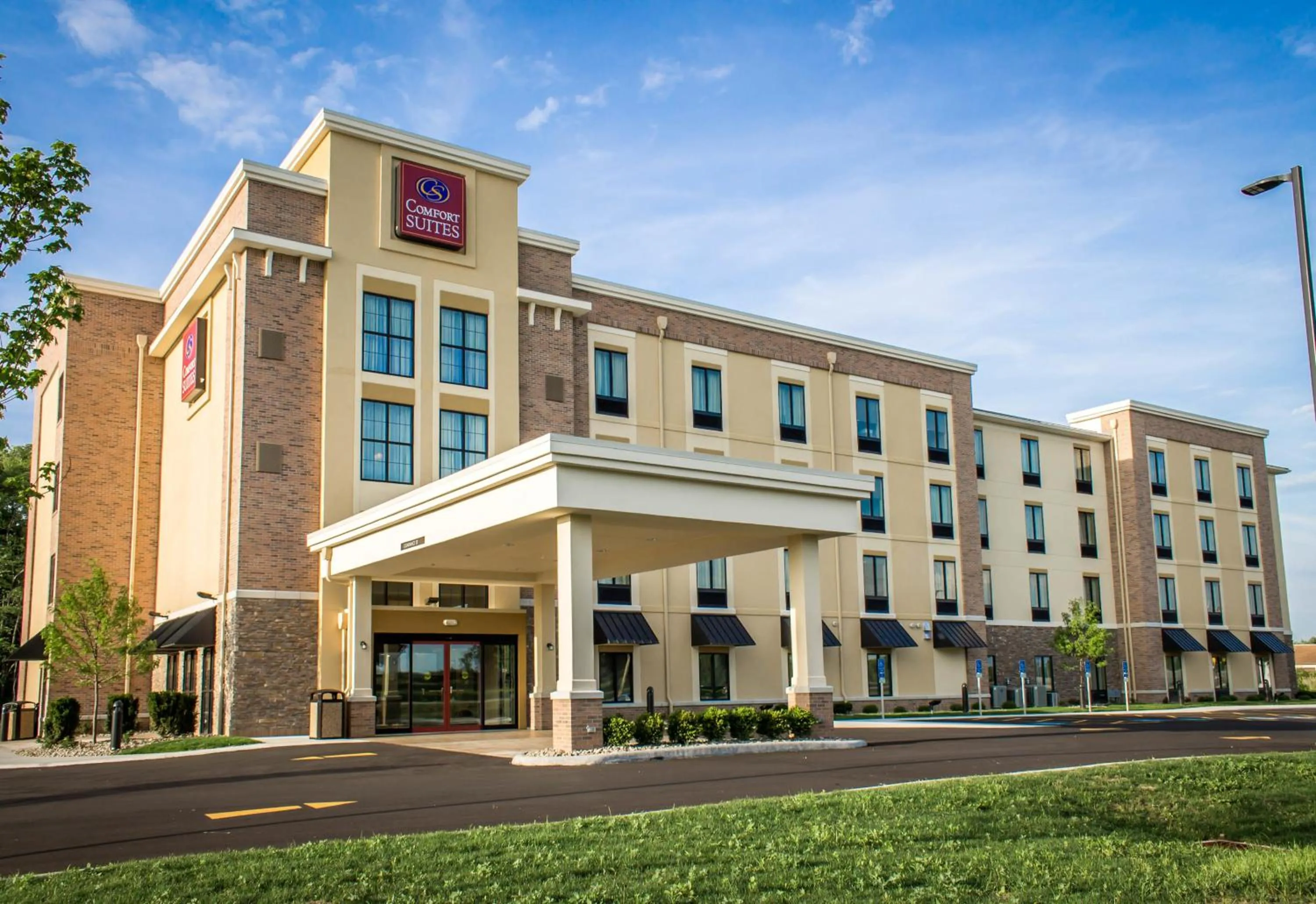 Facade/entrance in Comfort Suites Hartville-North Canton