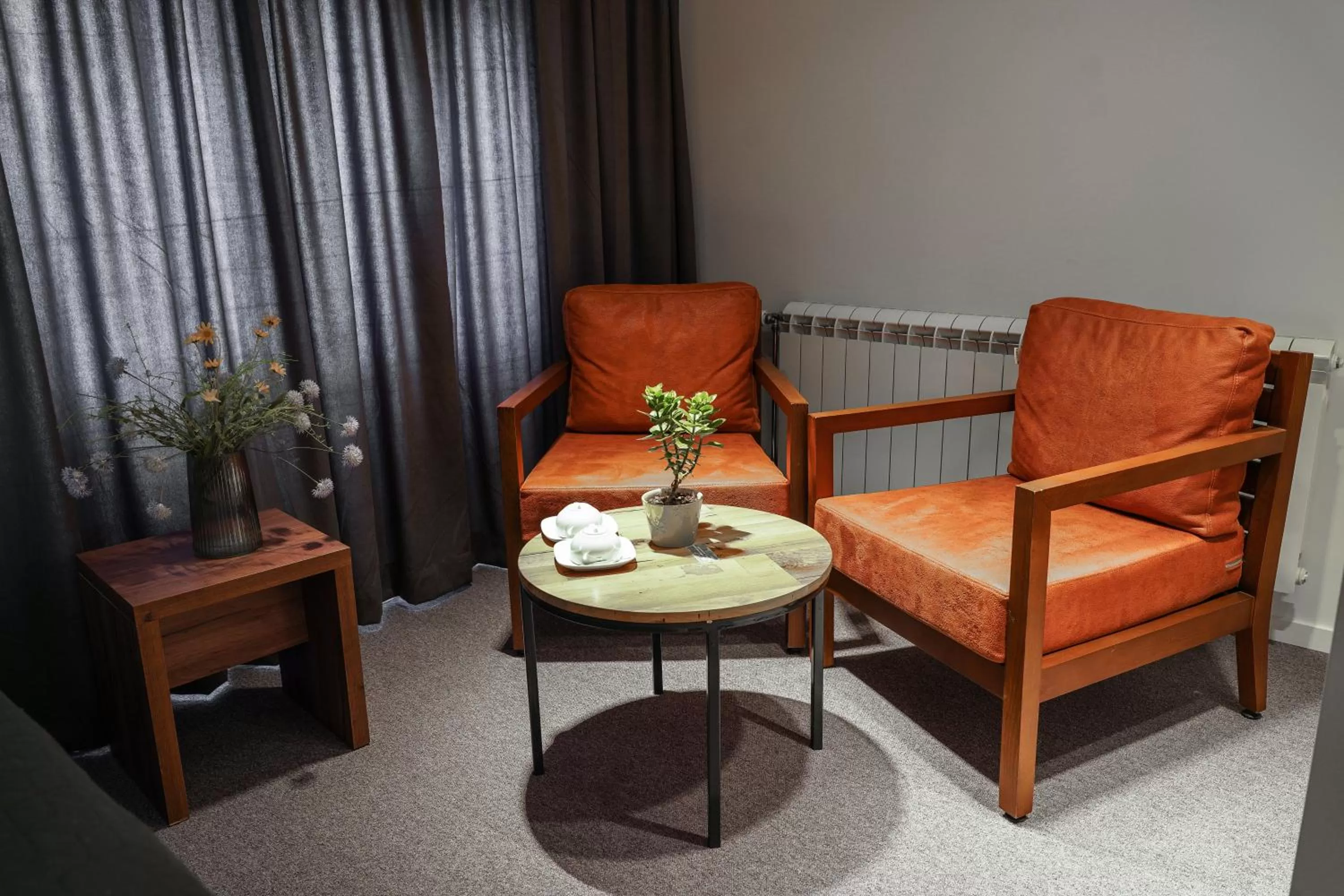 Living room, Seating Area in The White Tree