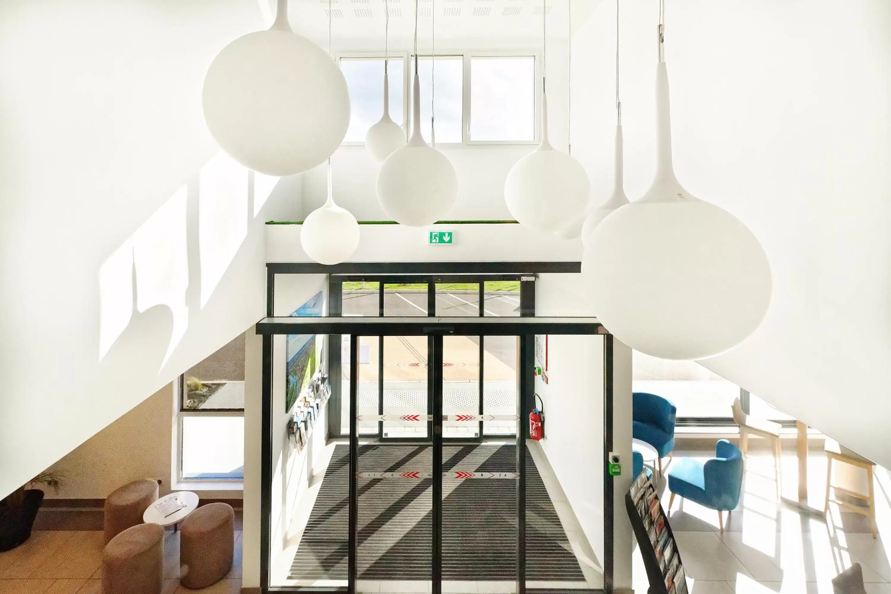 Lobby or reception in Hôtel AKENA Besançon