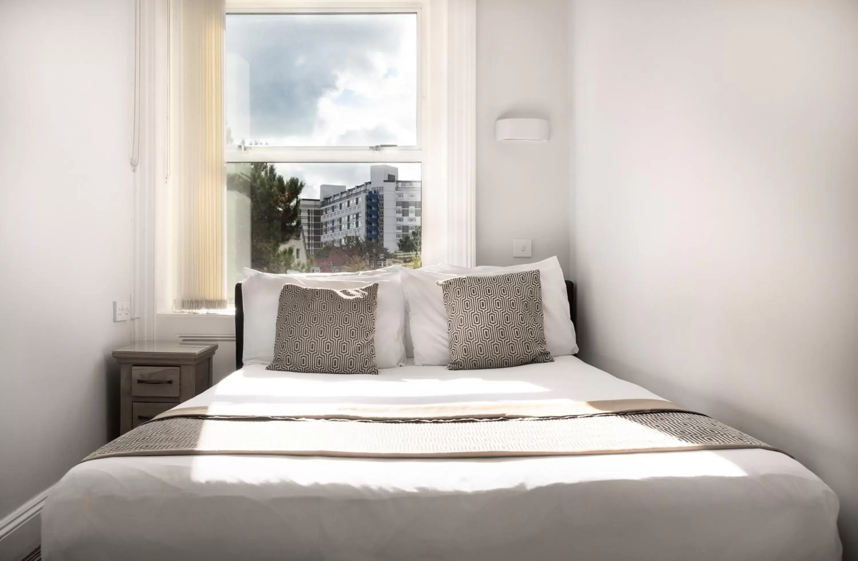 Budget Double Room in Applewood Hotel Budget Double Room in Applewood Hotel