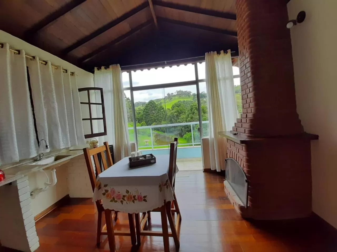 Dining Area in MD Luar da Montanha