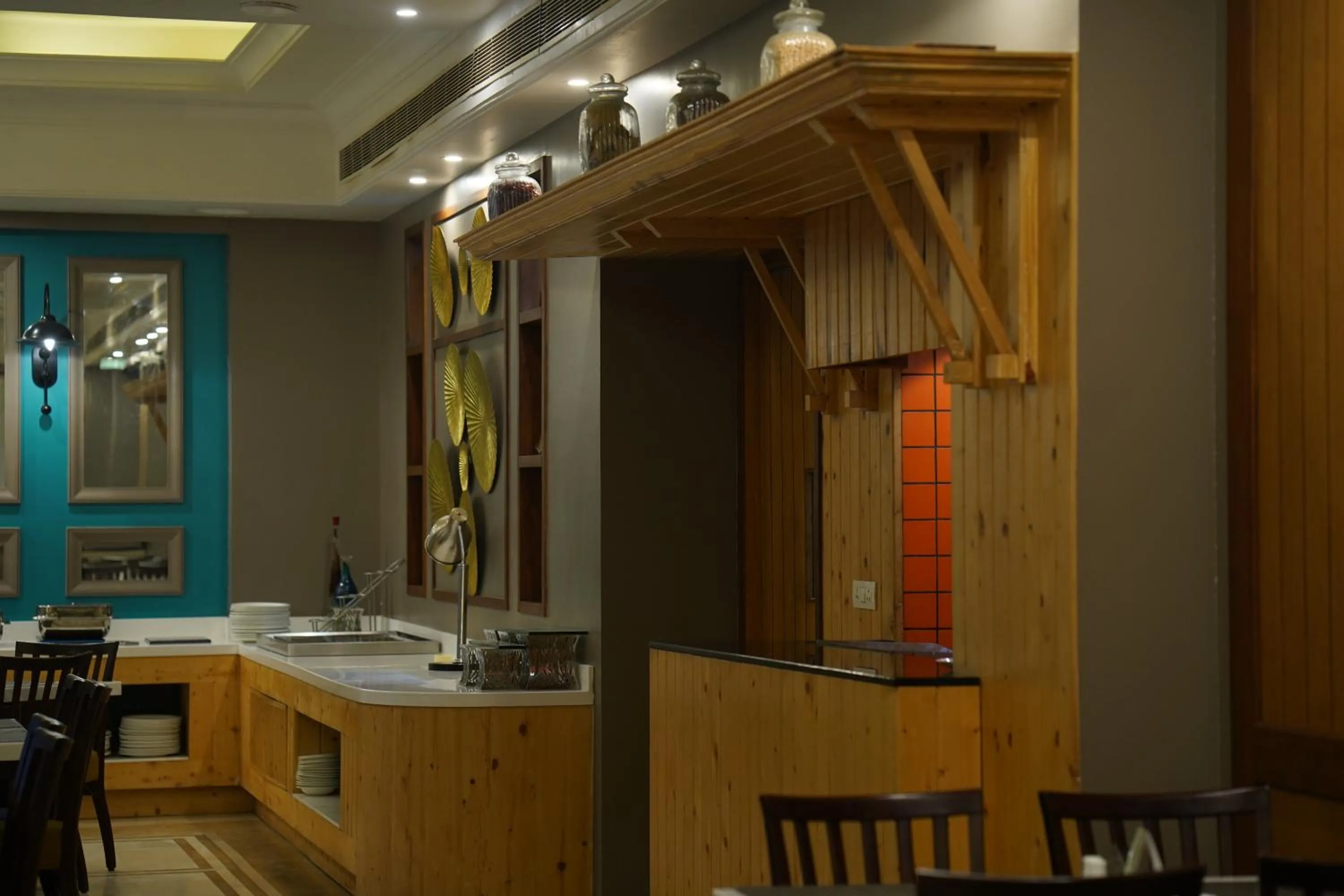 Kitchen or kitchenette in Park Plaza Jodhpur