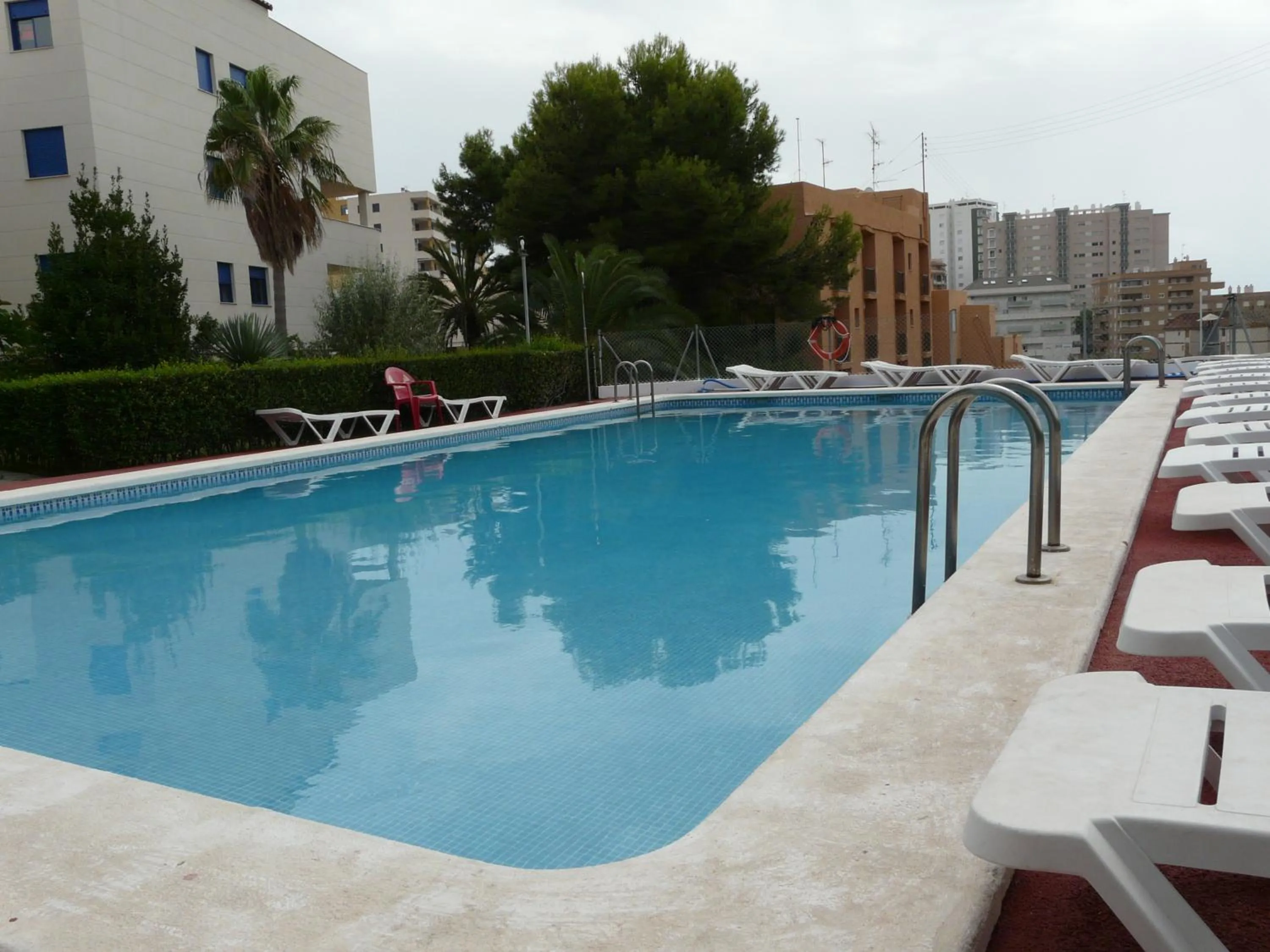 Swimming pool in Hotel Jardín