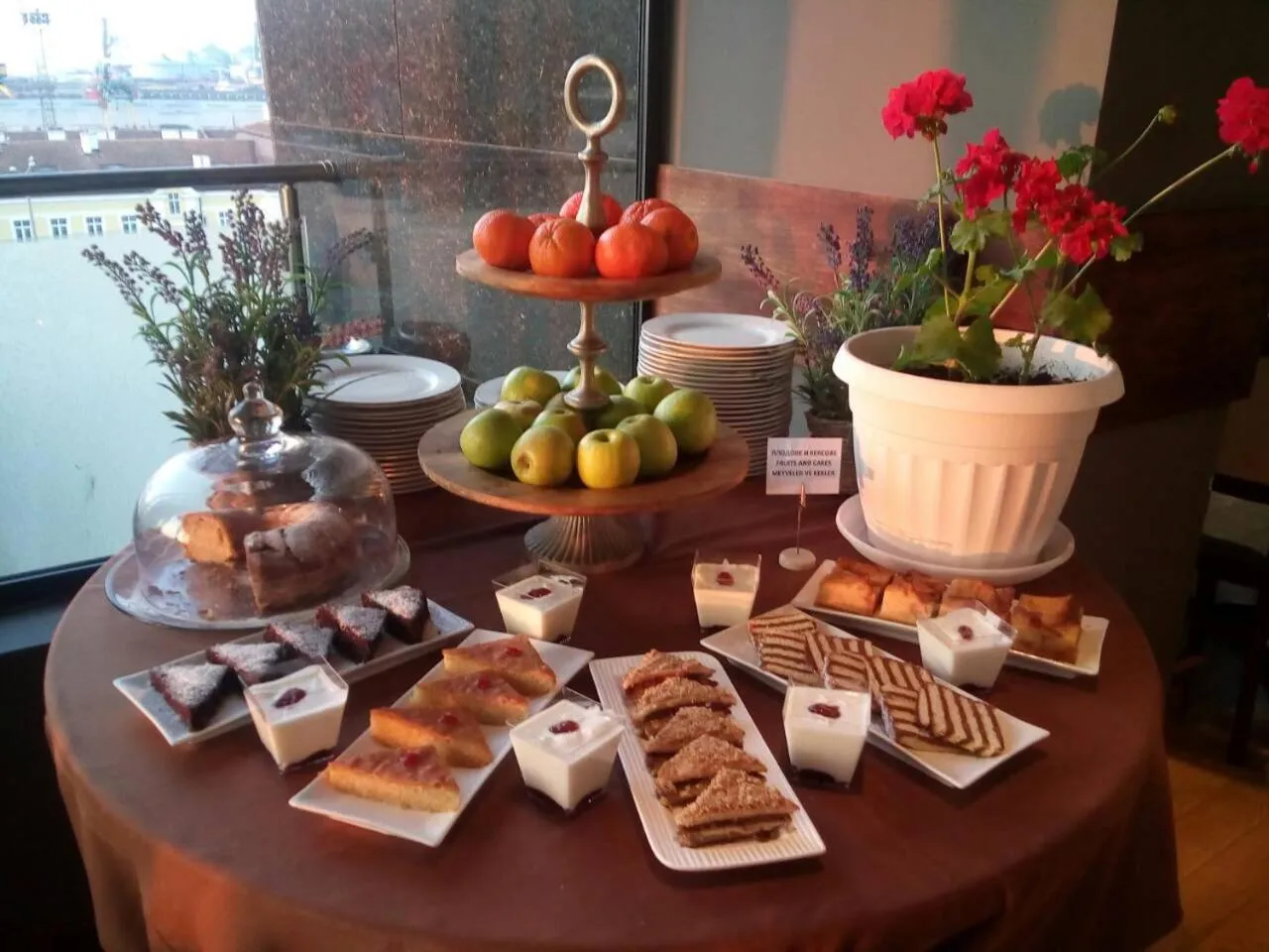 Buffet breakfast in Hotel Burgas