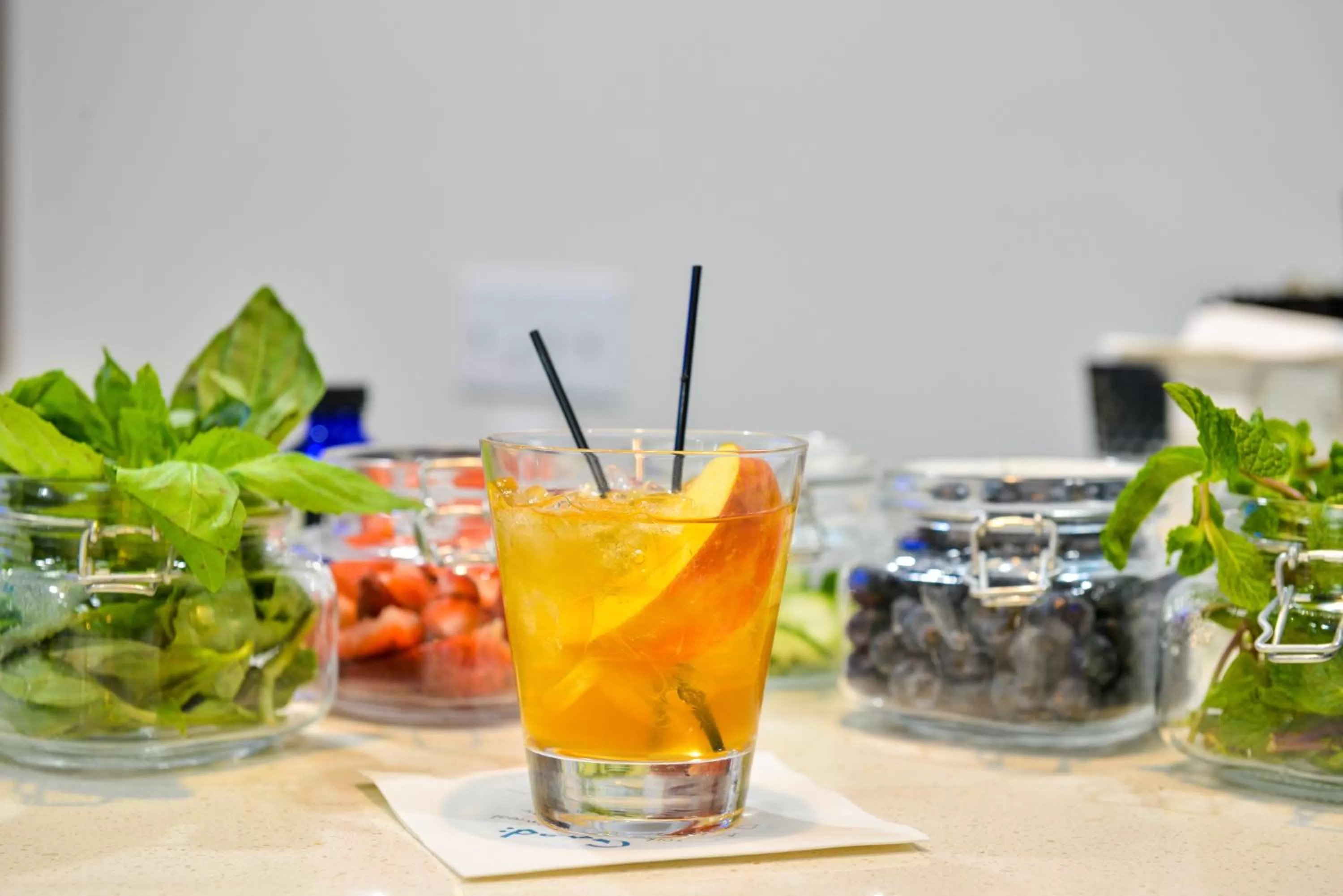 Lounge or bar in EVEN Hotel Seattle Downtown - Lake Union by IHG