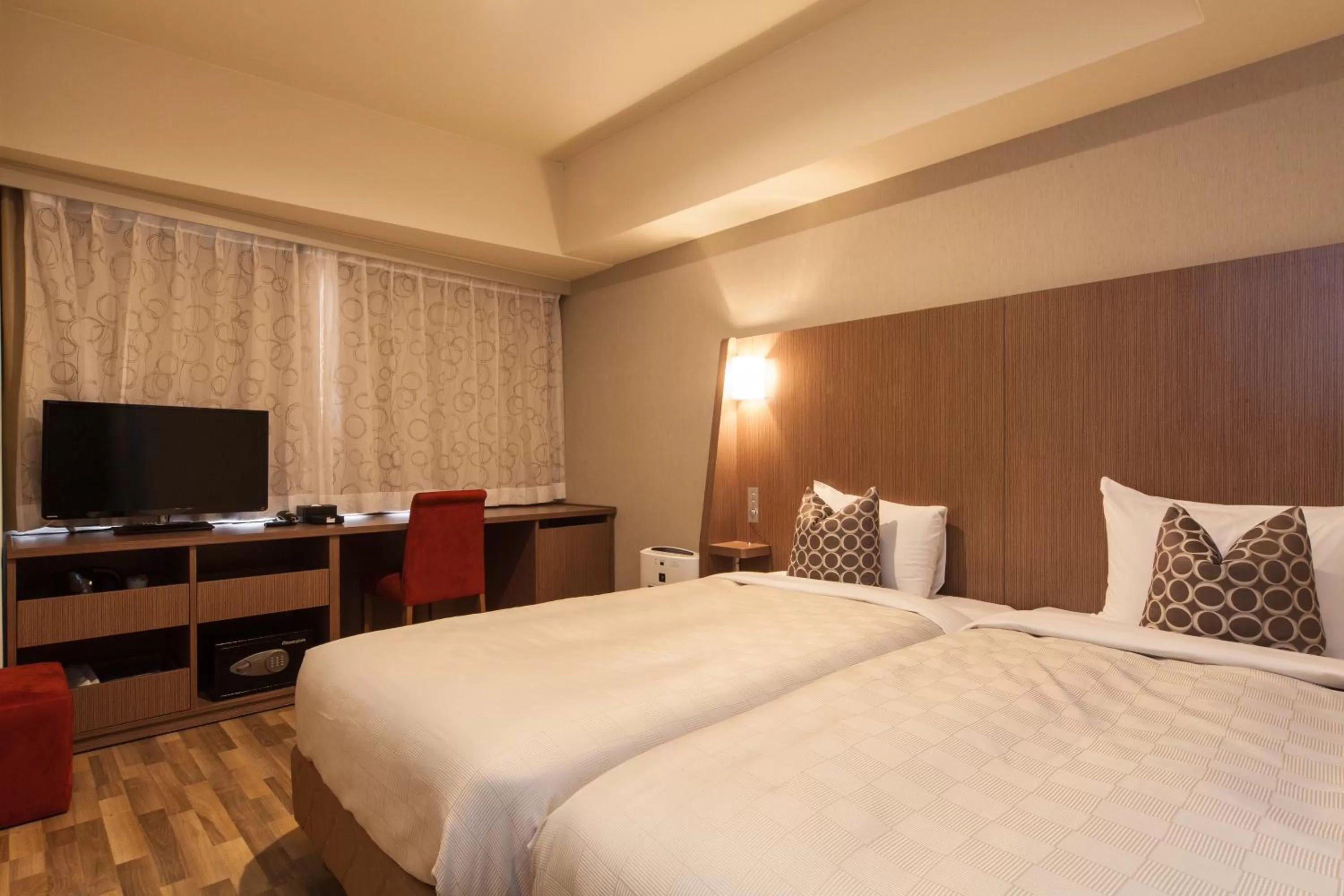 Evening entertainment, Bed in Sakura Terrace