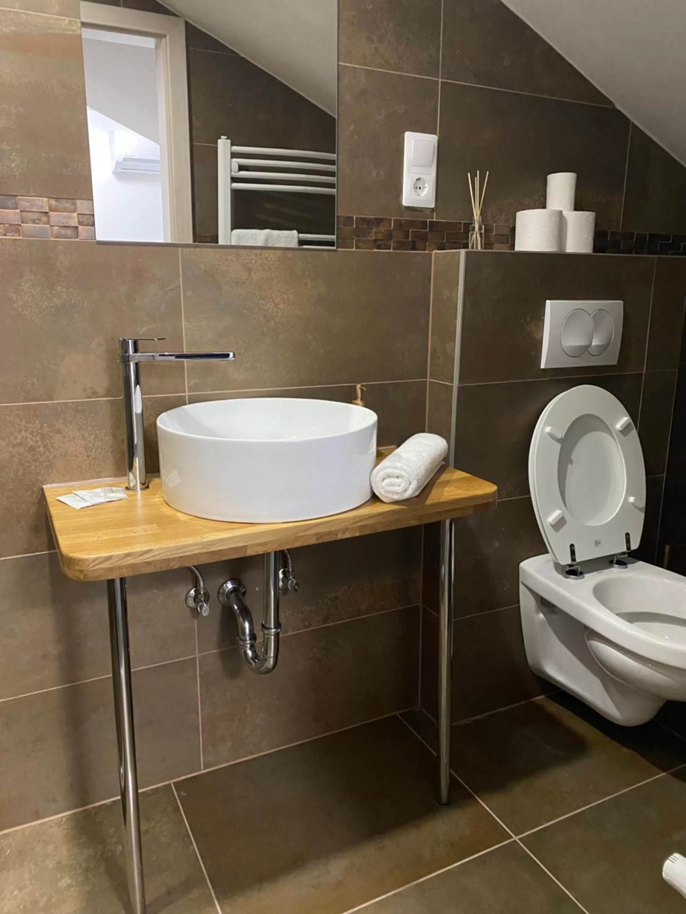 Toilet, Bathroom in A Fogadó