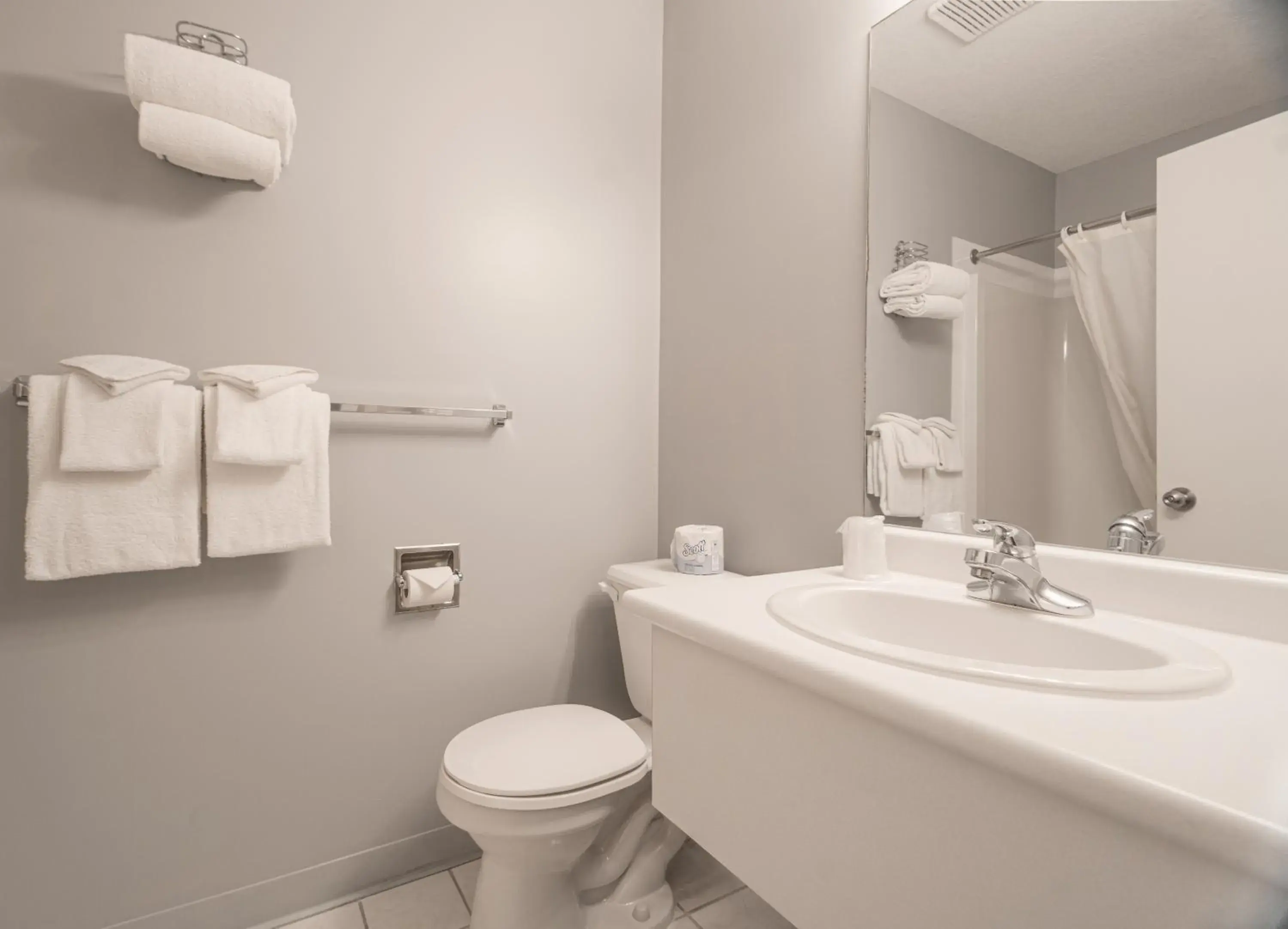 Executive Suite in Mountain View Inn Executive Suite in Mountain View Inn