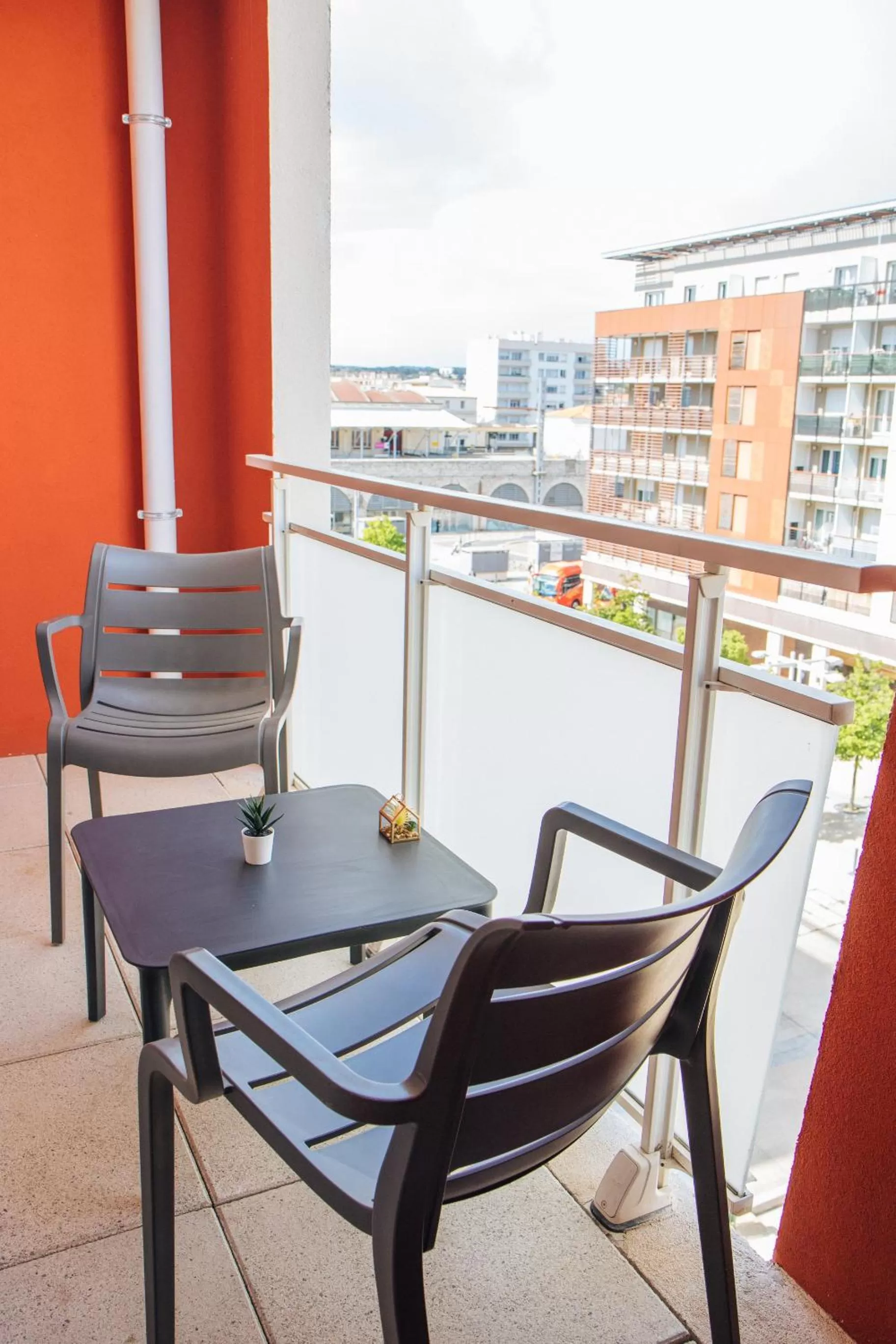 Twenty Business Flats Nîmes Trigone