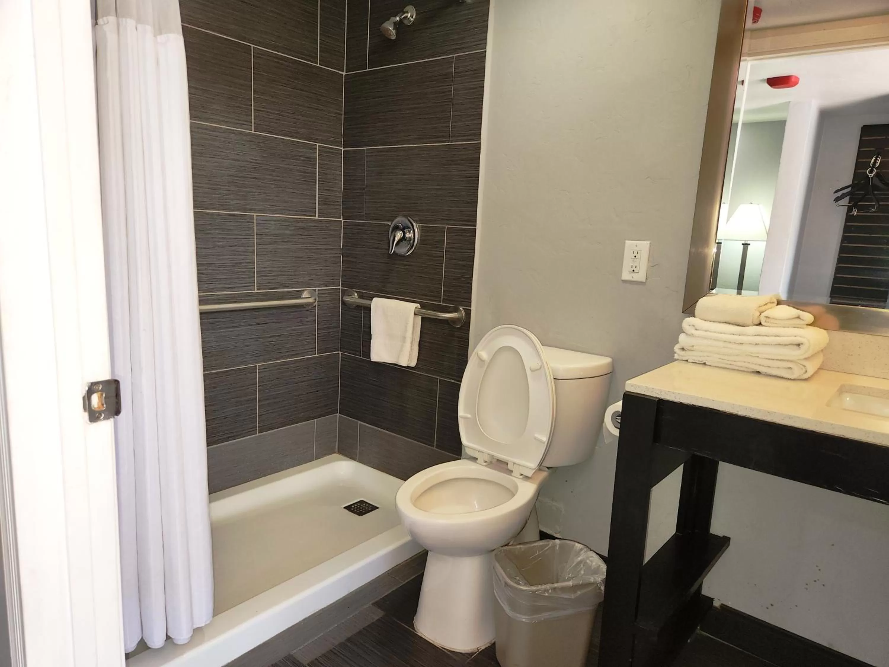 Shower in Red Lion Inn & Suites Tucson Downtown