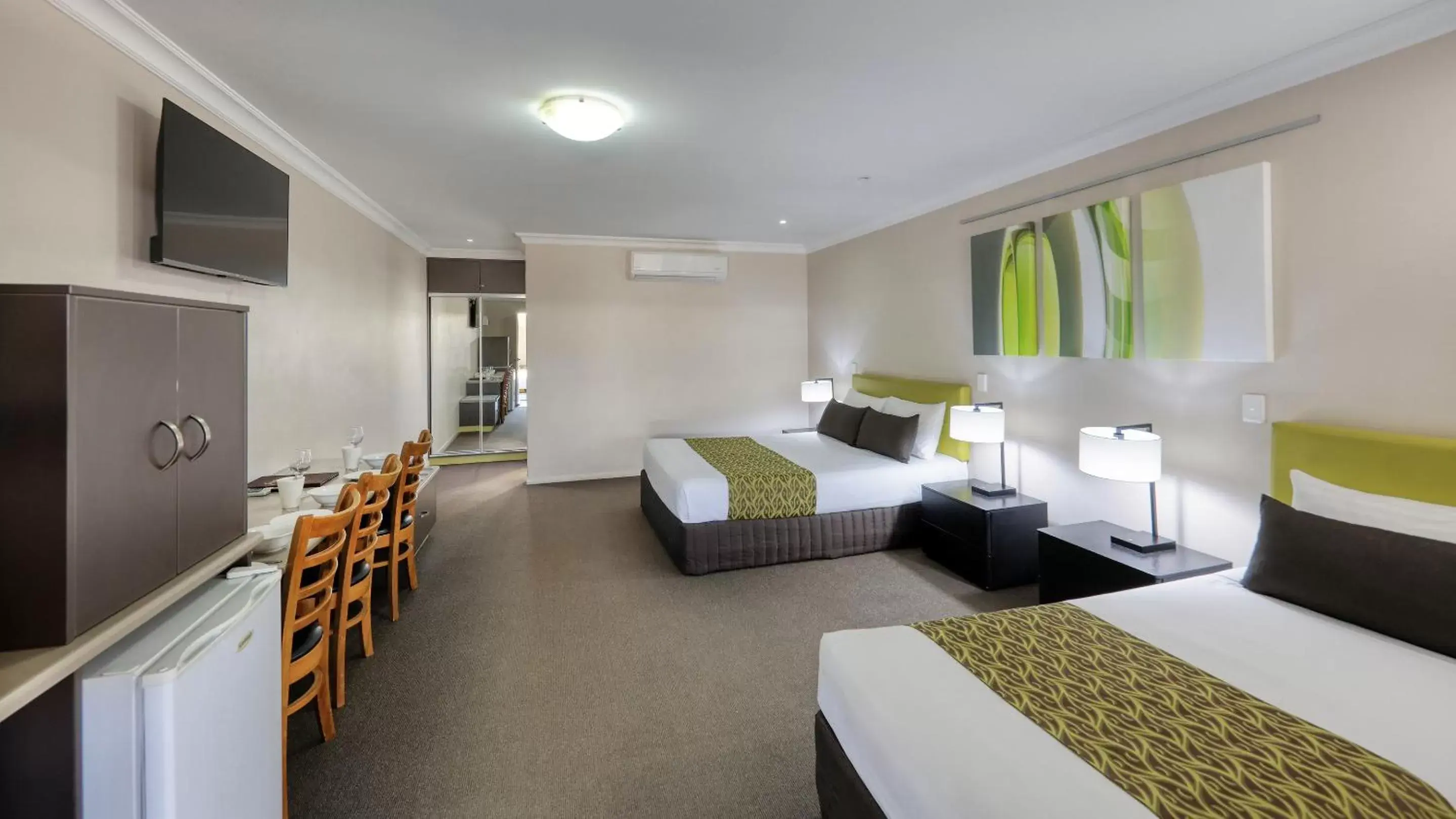 Deluxe Double or Twin Room - single occupancy in Drovers Motor Inn Deluxe Double or Twin Room - single occupancy in Drovers Motor Inn