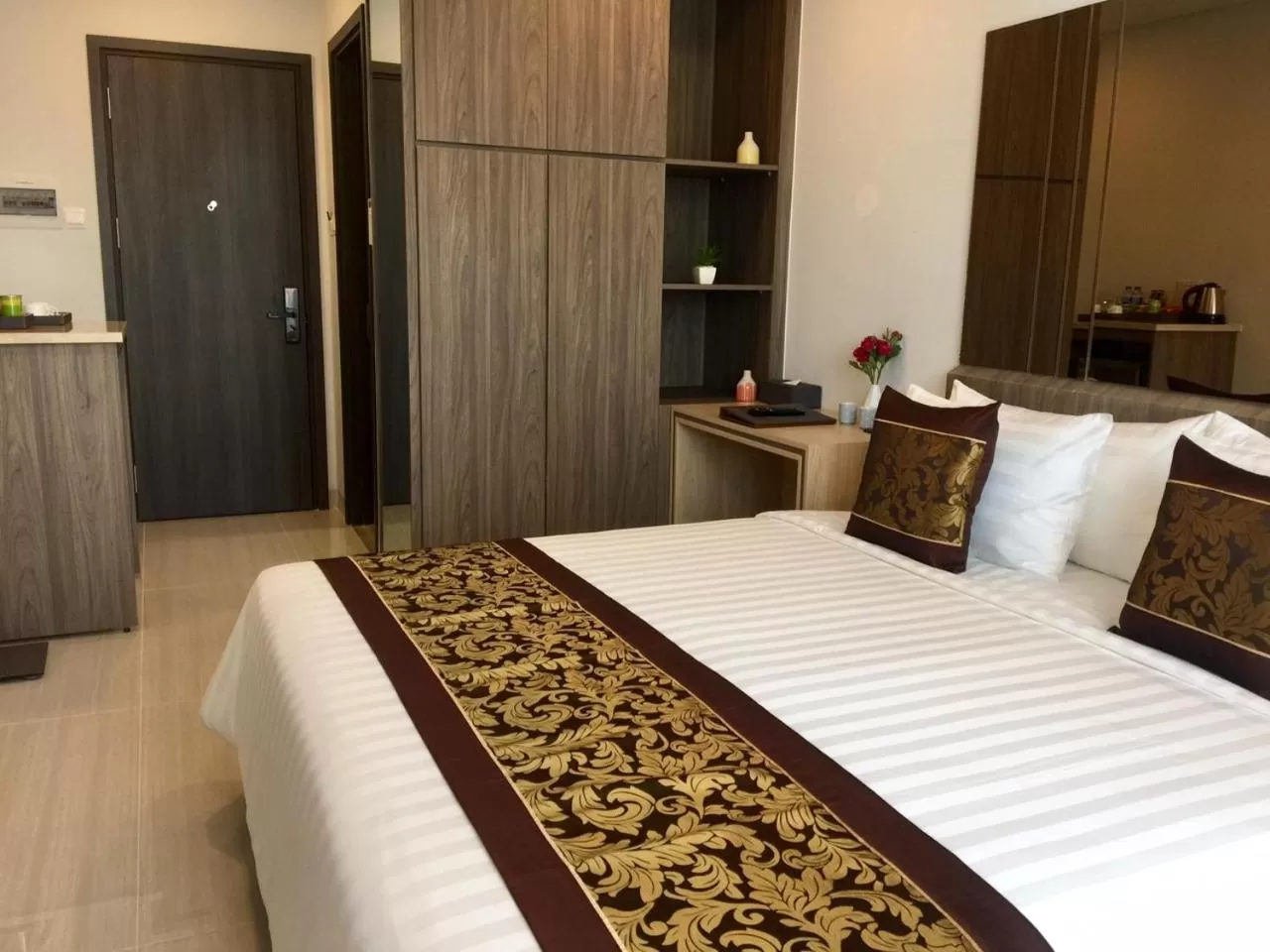 Bedroom, Bed in Aurora Western Village