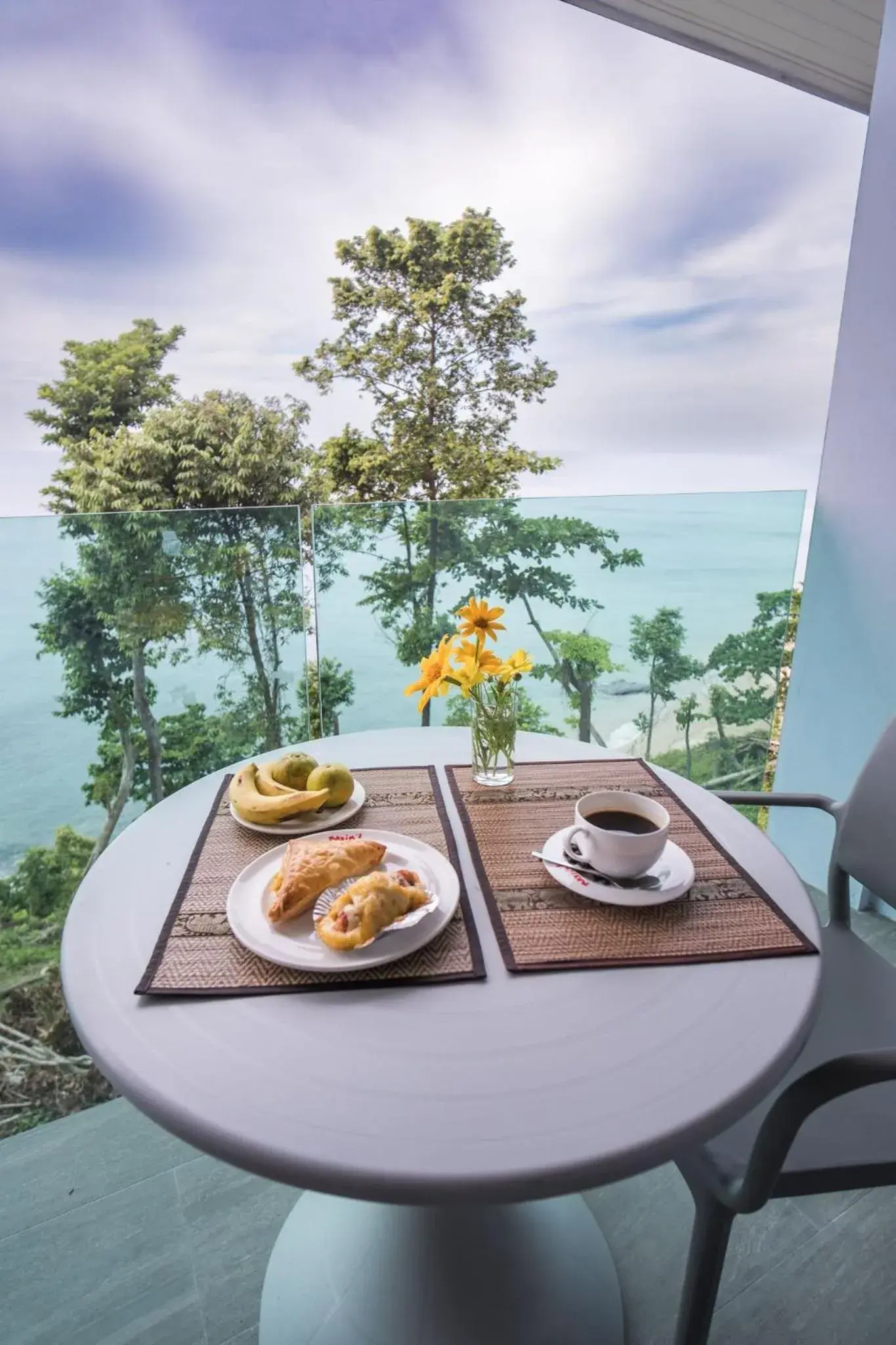 Double Room with Sea View in Cliff Lanta Suite-Koh Lanta Krabi Double Room with Sea View in Cliff Lanta Suite-Koh Lanta Krabi