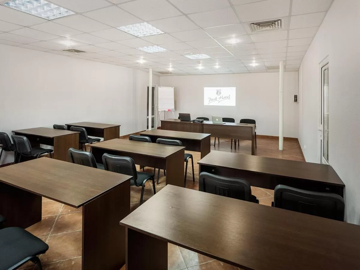 Business facilities in Park Hotel