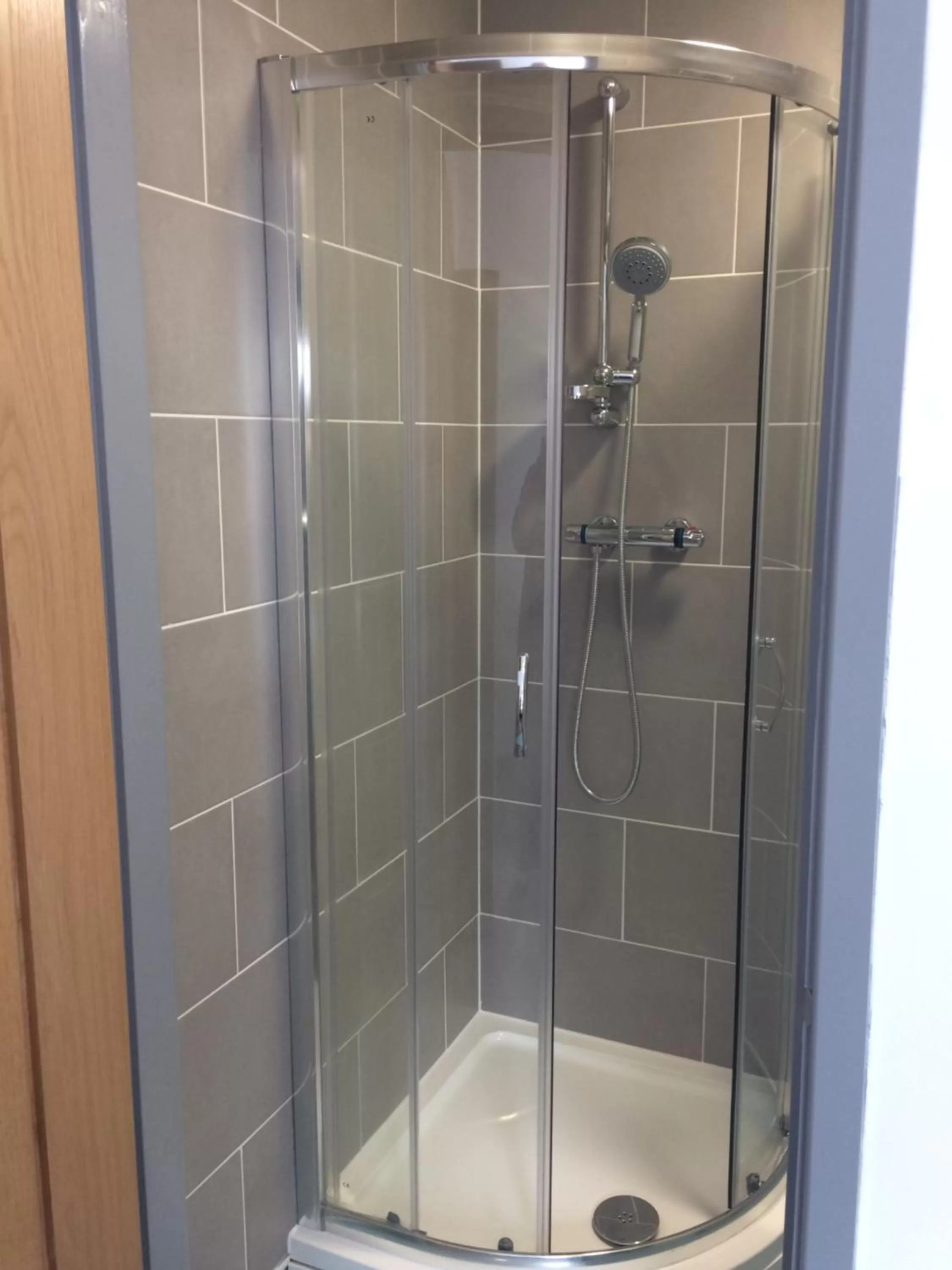Shower in Opal Bank