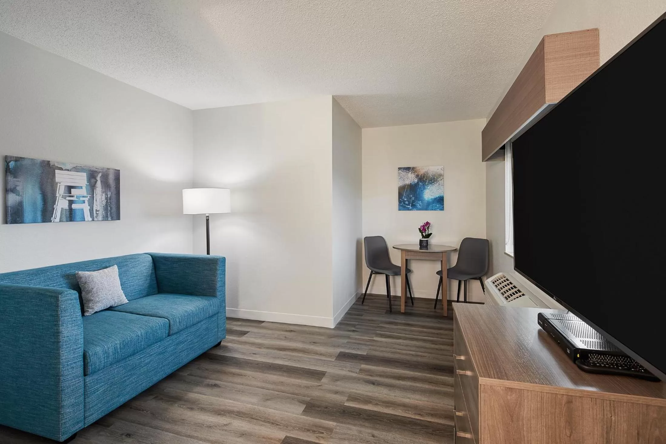 Hotel Wave at Rehoboth Beach