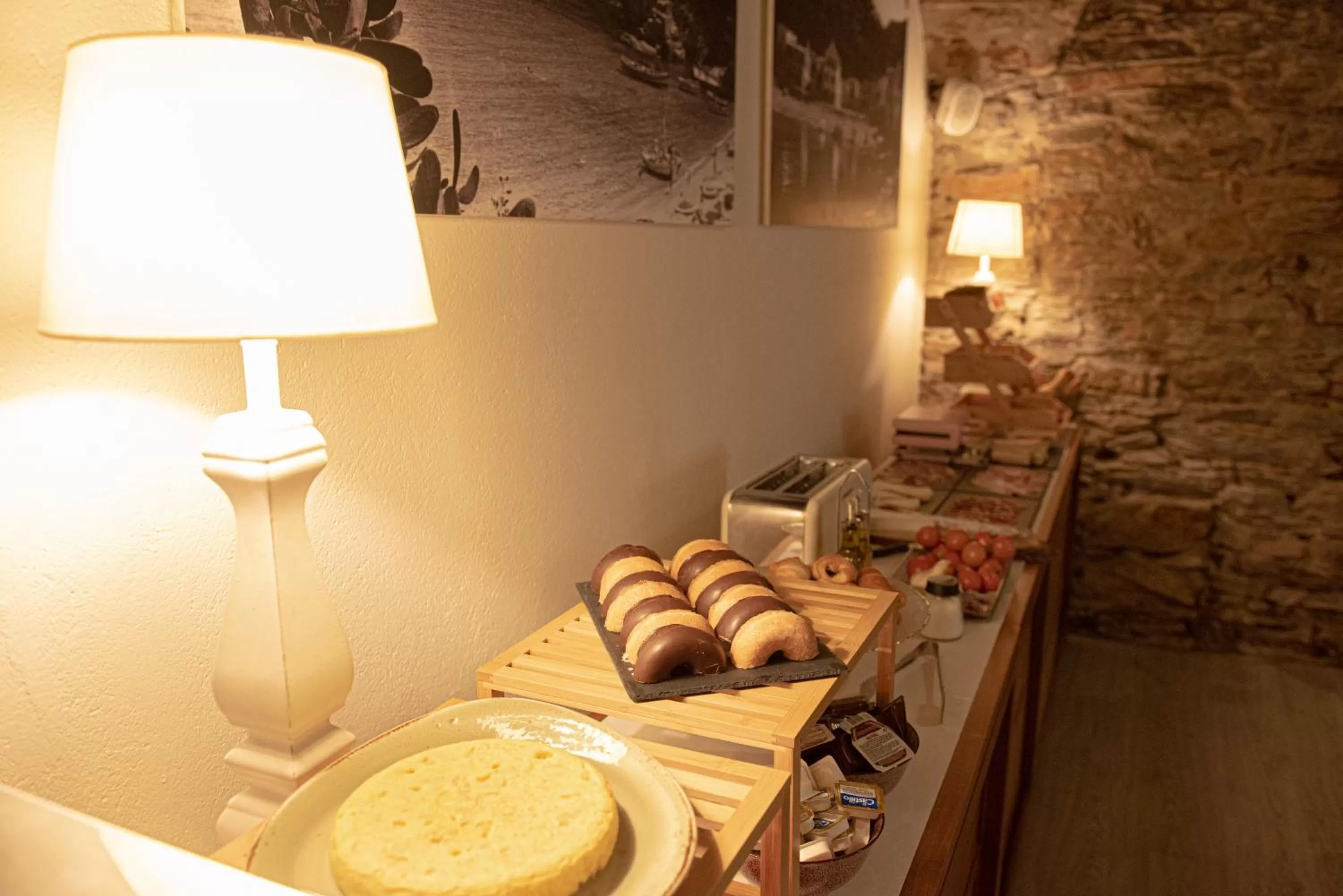 Buffet breakfast in El Petit Convent