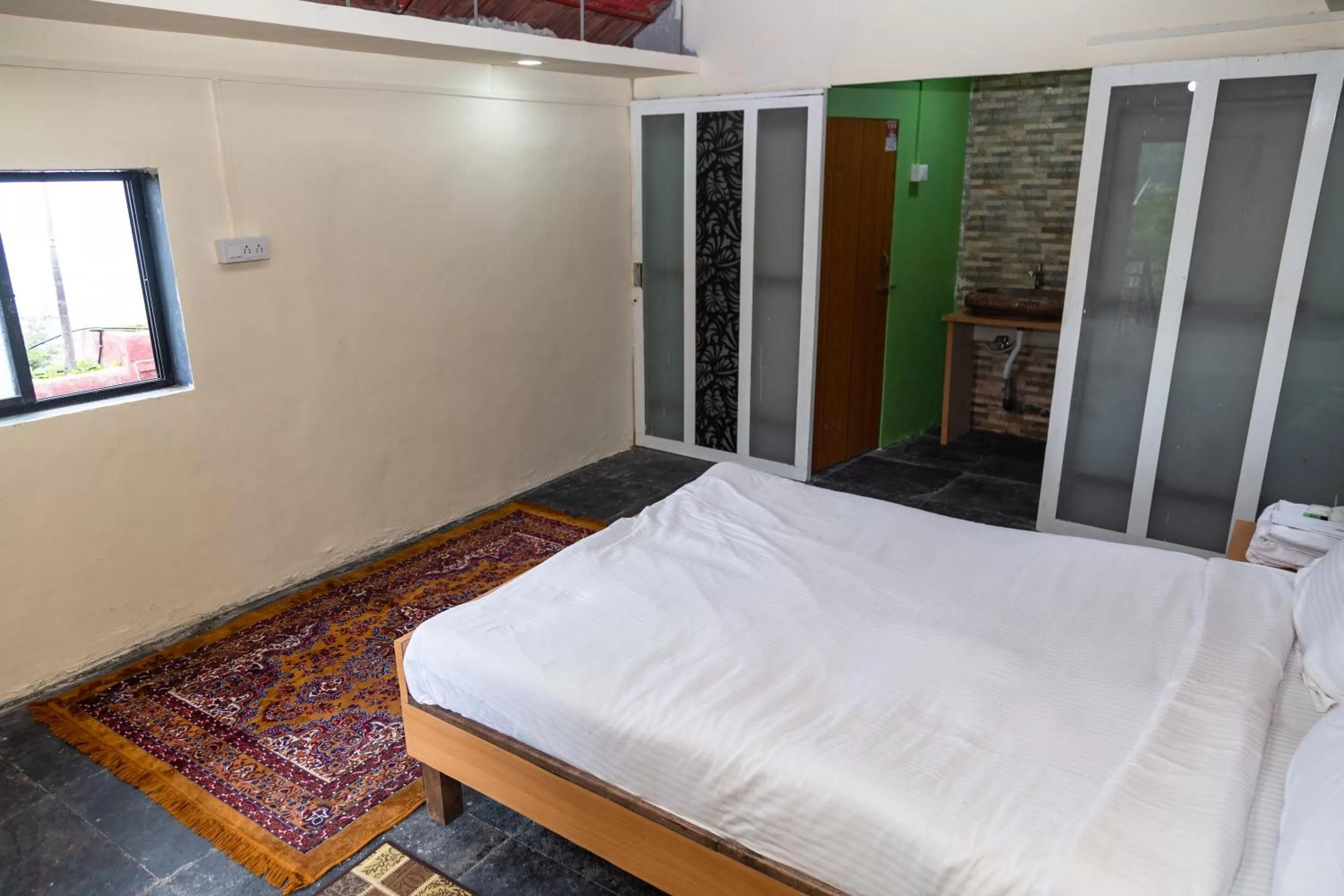 Bed in Vedi Farm A Mountain Resort