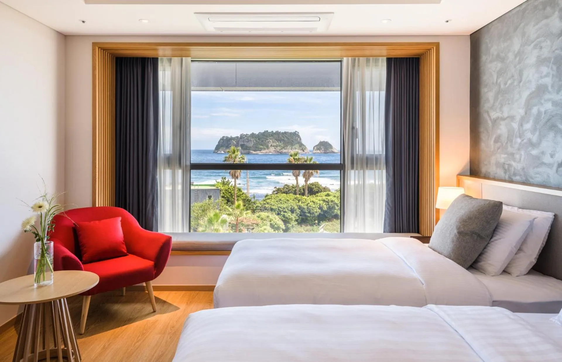 Bed in The Grand Sumorum