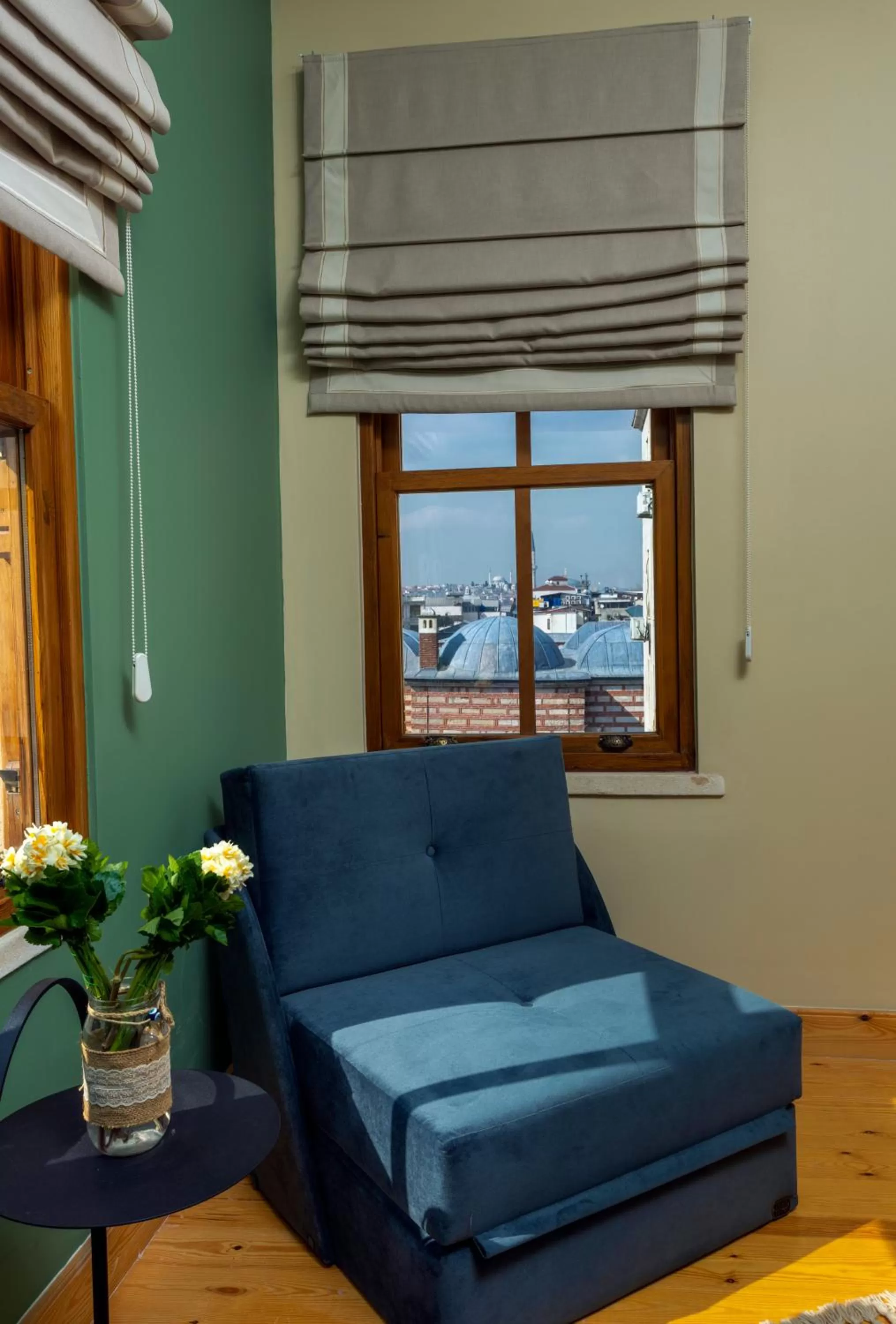 Seating area in Sirin Han Hotel Old City