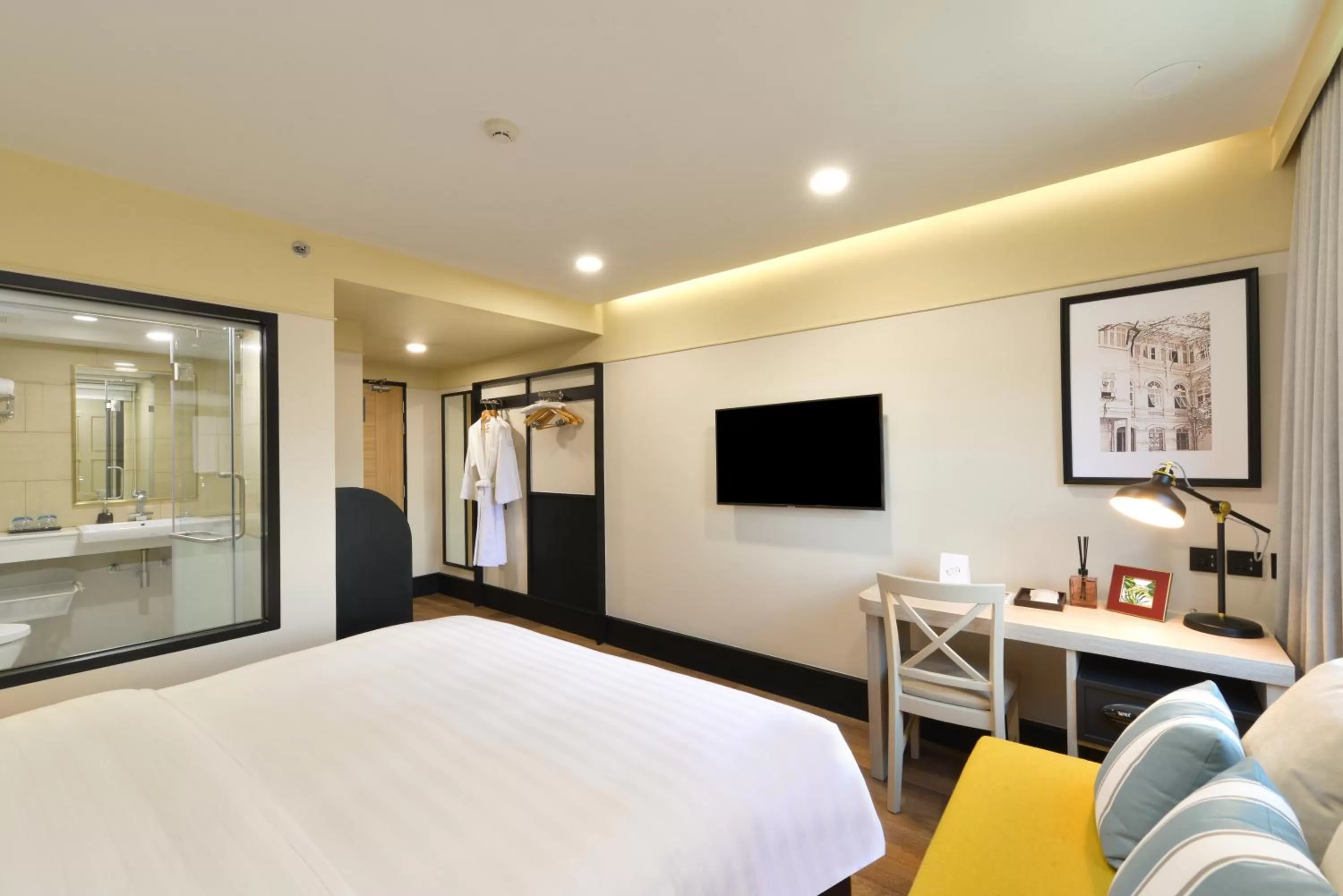 Bedroom, Bed in Oakwood Hotel & Residence Bangkok