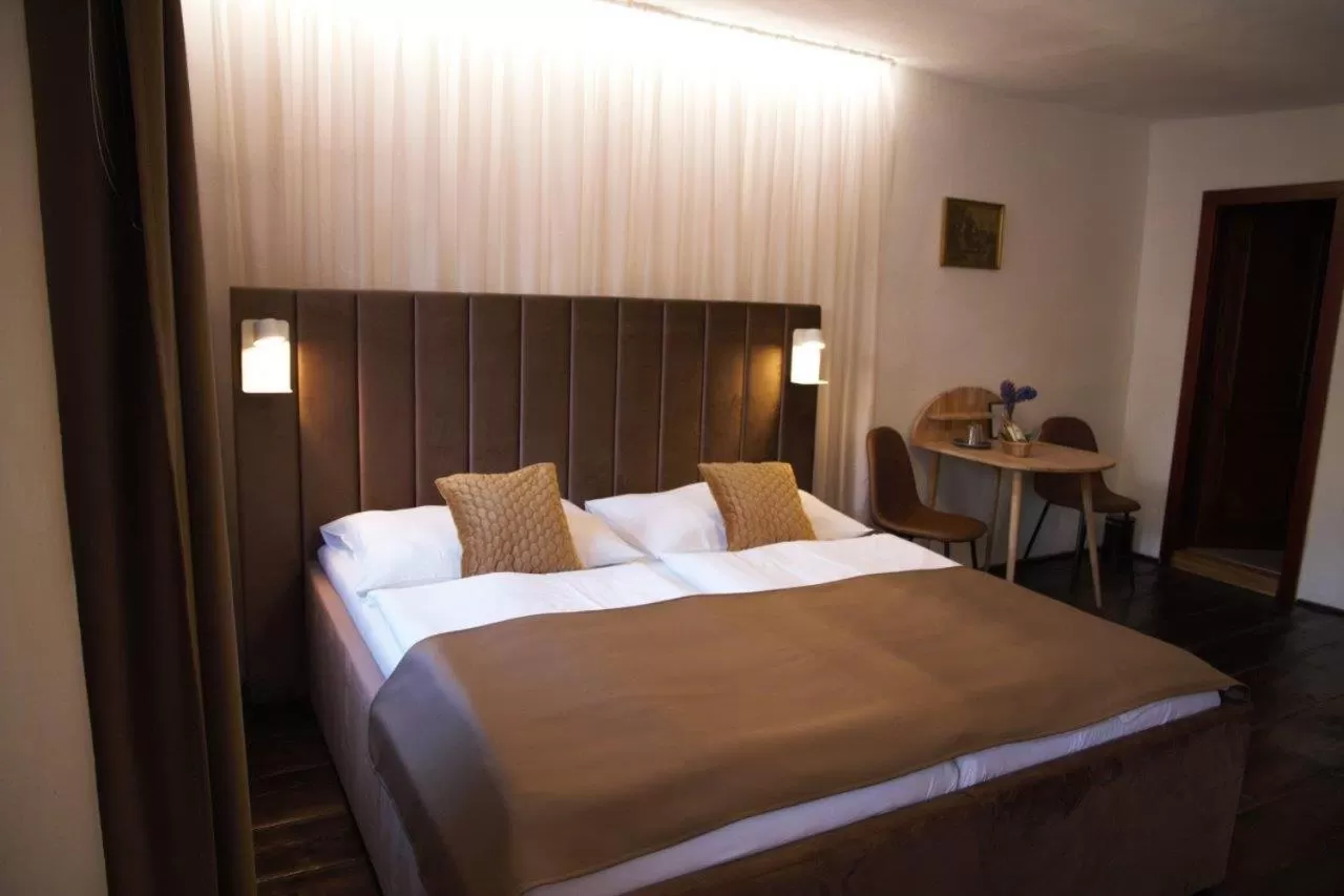 Bed in Hotel Svambersky dum