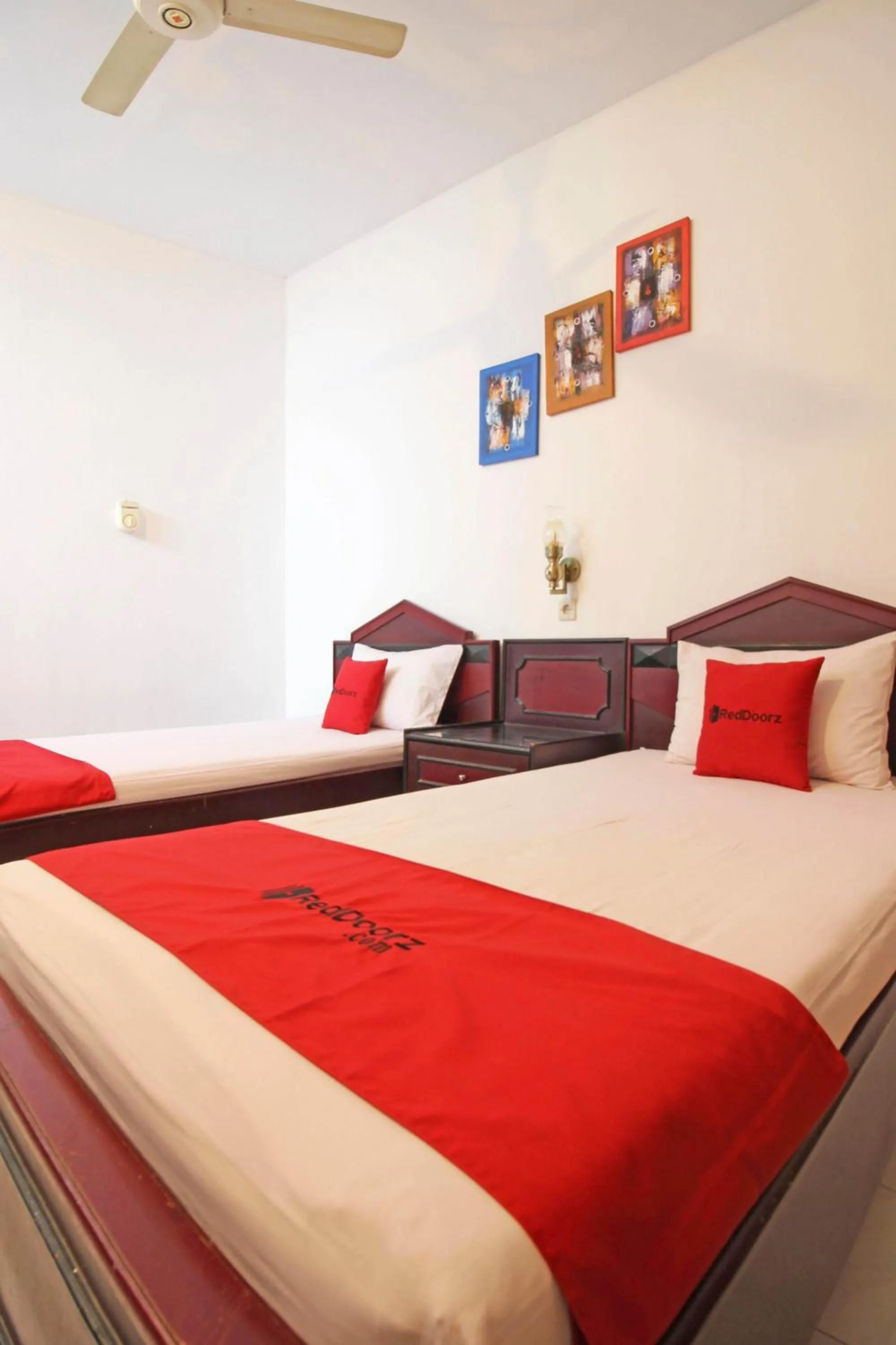 Bed in RedDoorz near Pojok Beteng Prawirotaman