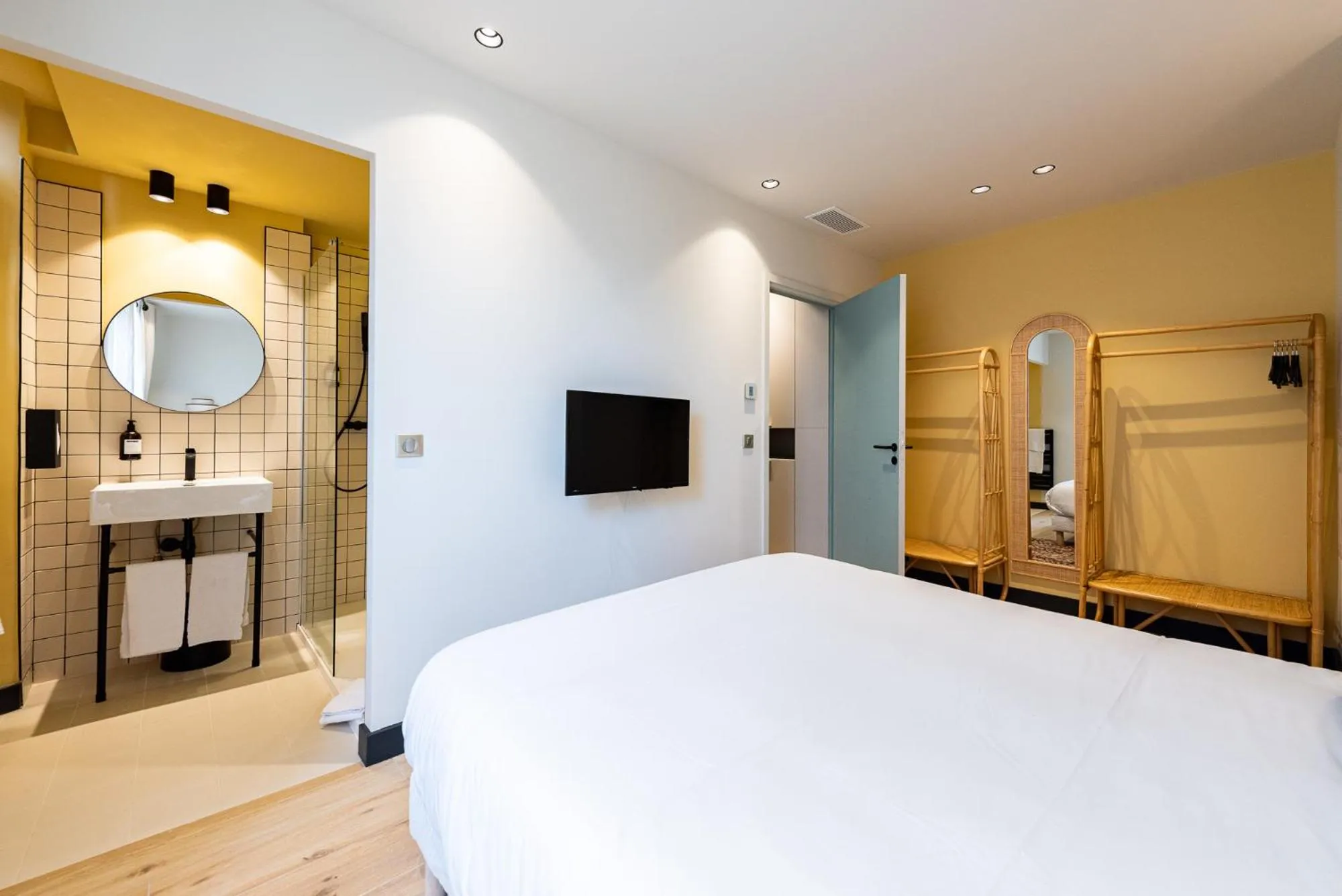 Bedroom, Bed in Florella Croisette Apartment