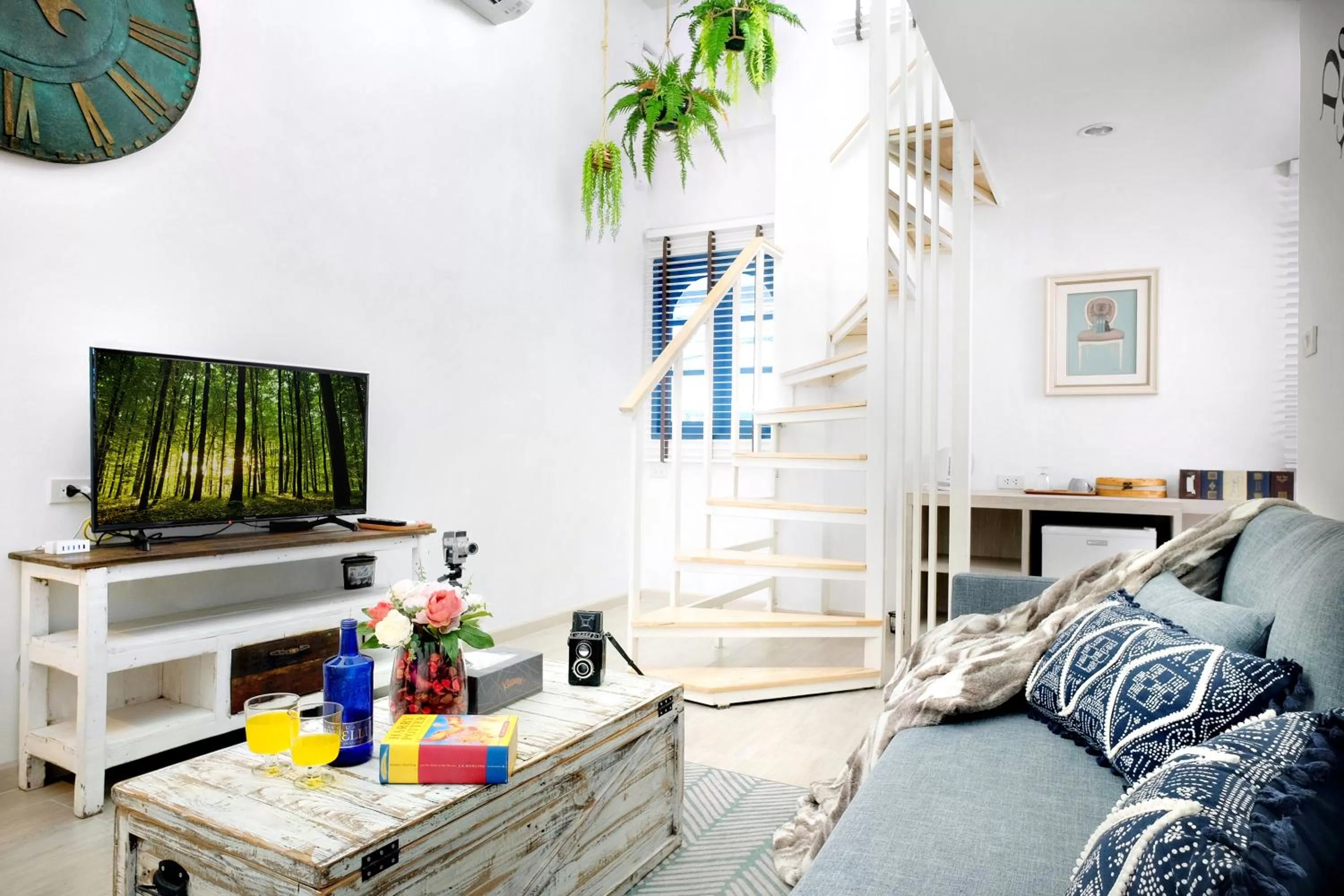 TV and multimedia in Hide and Seek Boutique Hometel