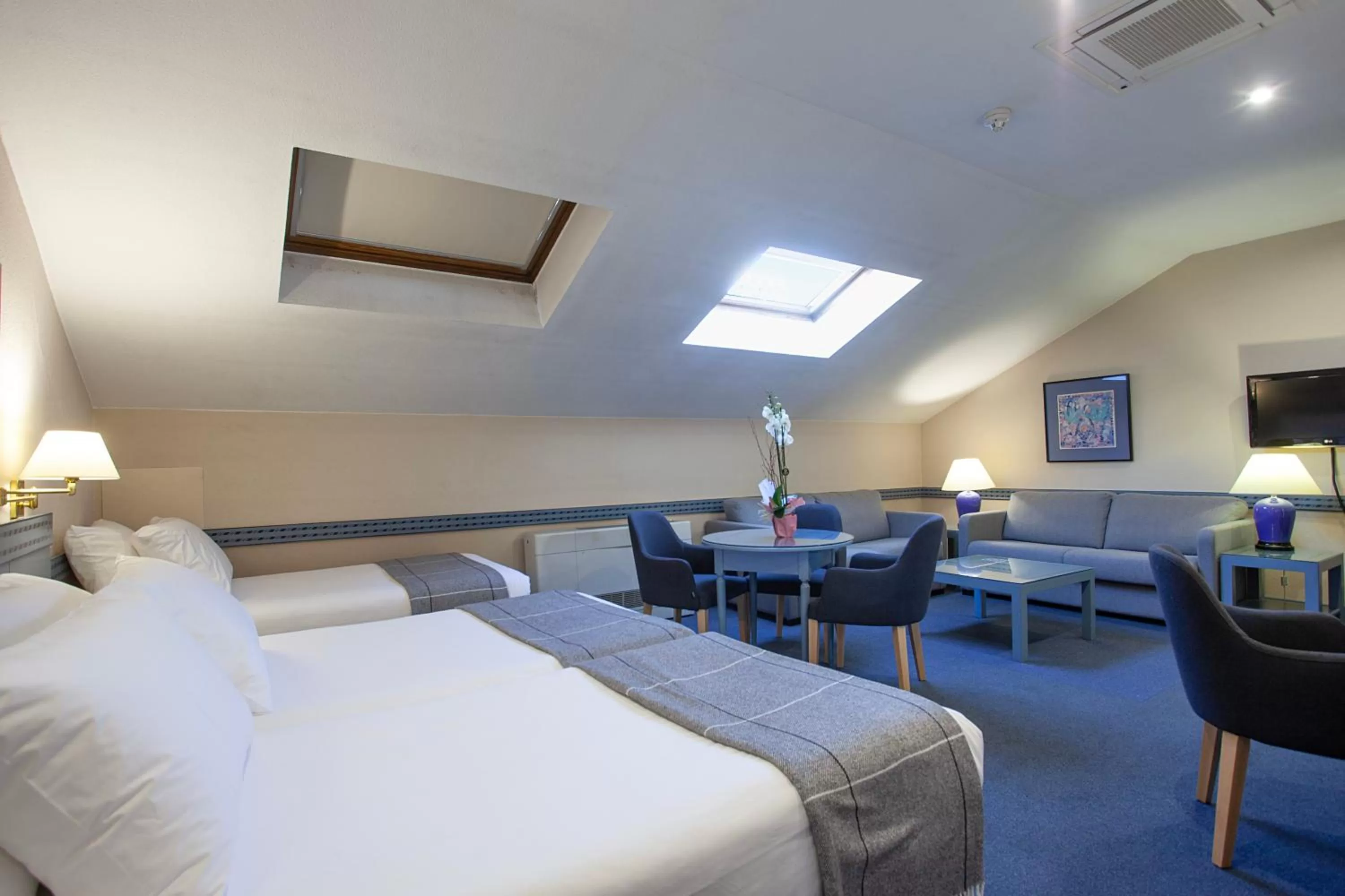 Bed in Espahotel Gran Vía