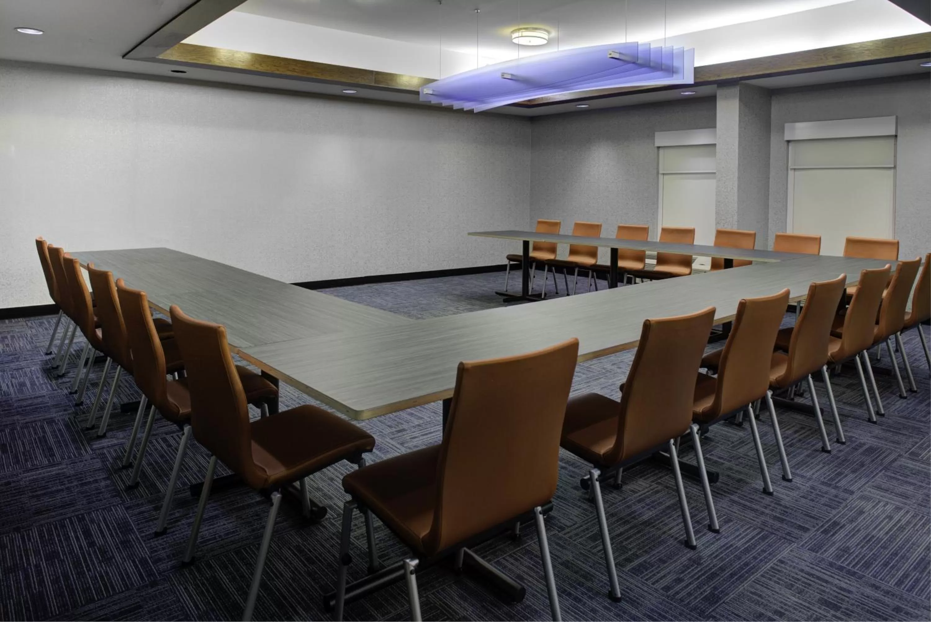 Meeting/conference room in Holiday Inn Express - Chester by IHG