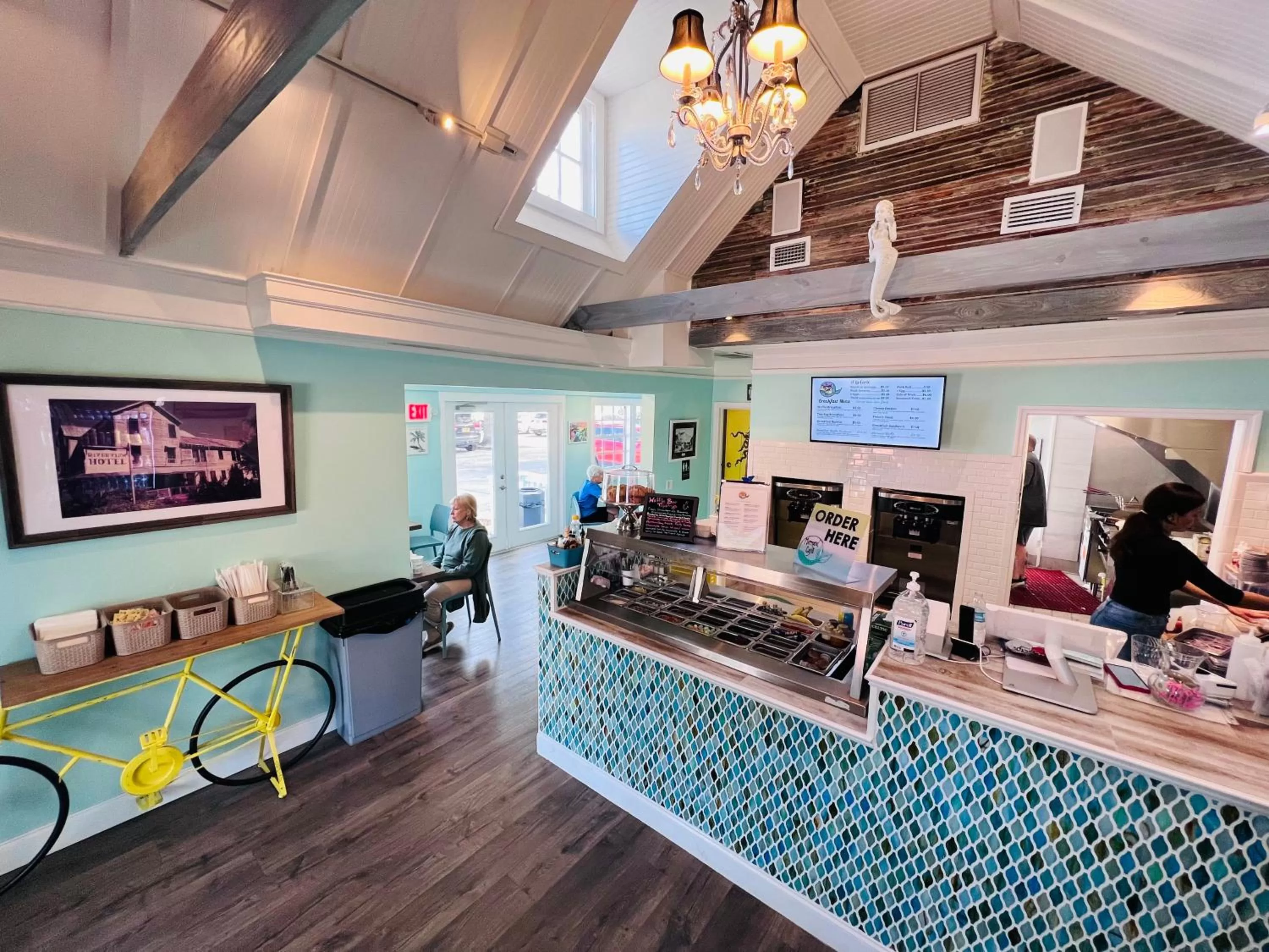 Breakfast in The Riverview Hotel - New Smyrna Beach