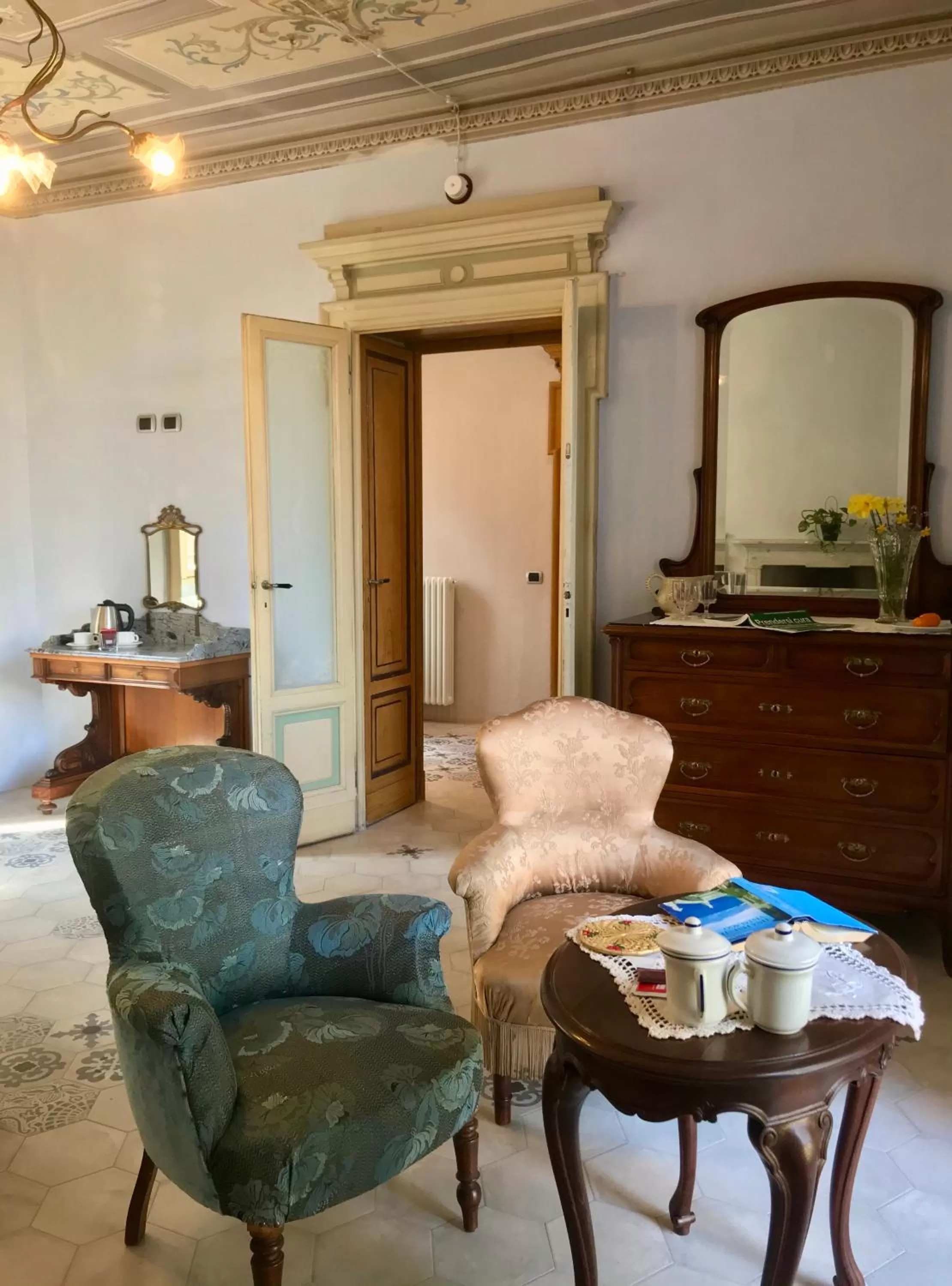 Decorative detail in B&B Villa Rosalinda