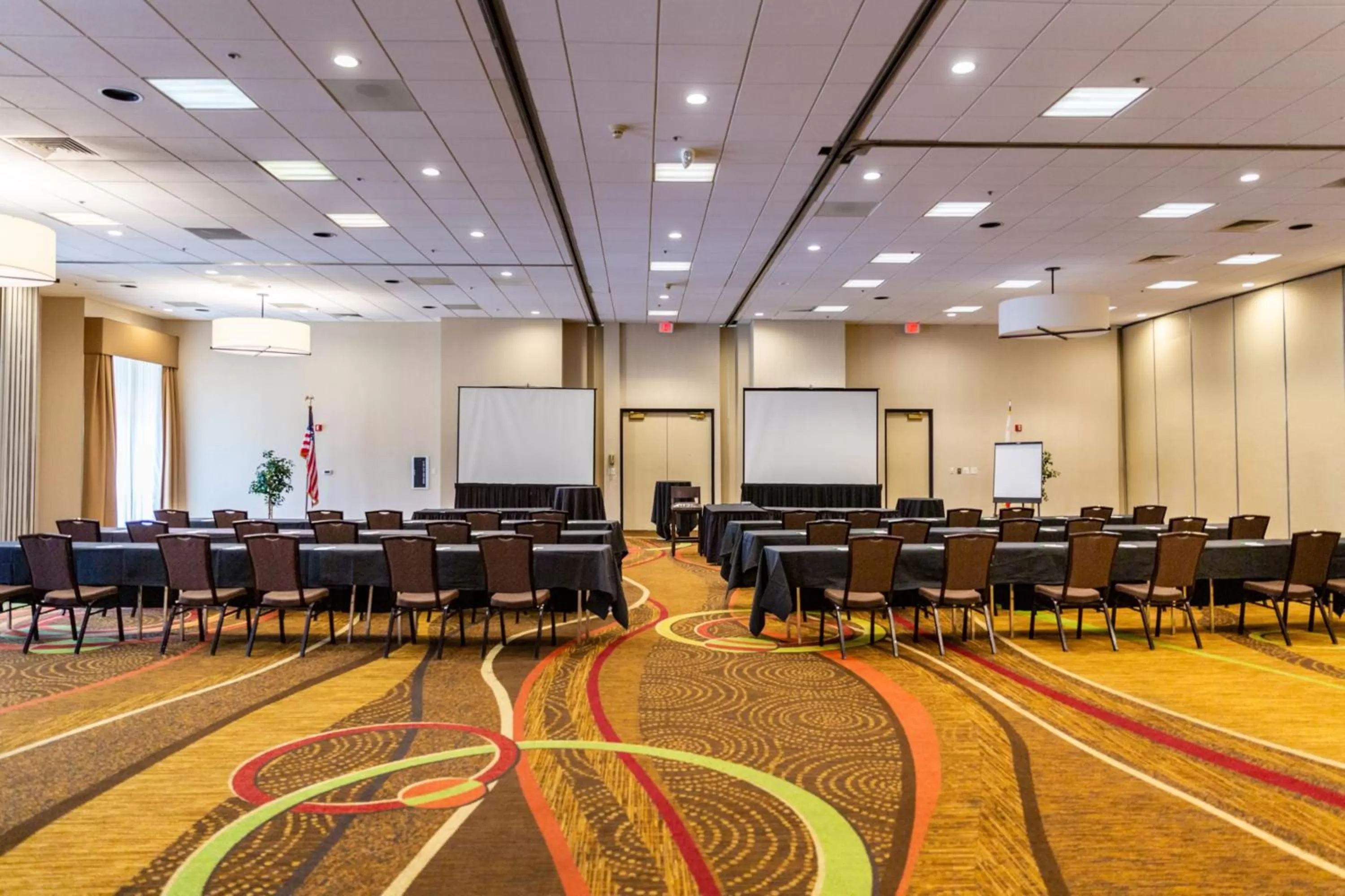 Meeting/conference room in Holiday Inn San Jose-Silicon Valley by IHG