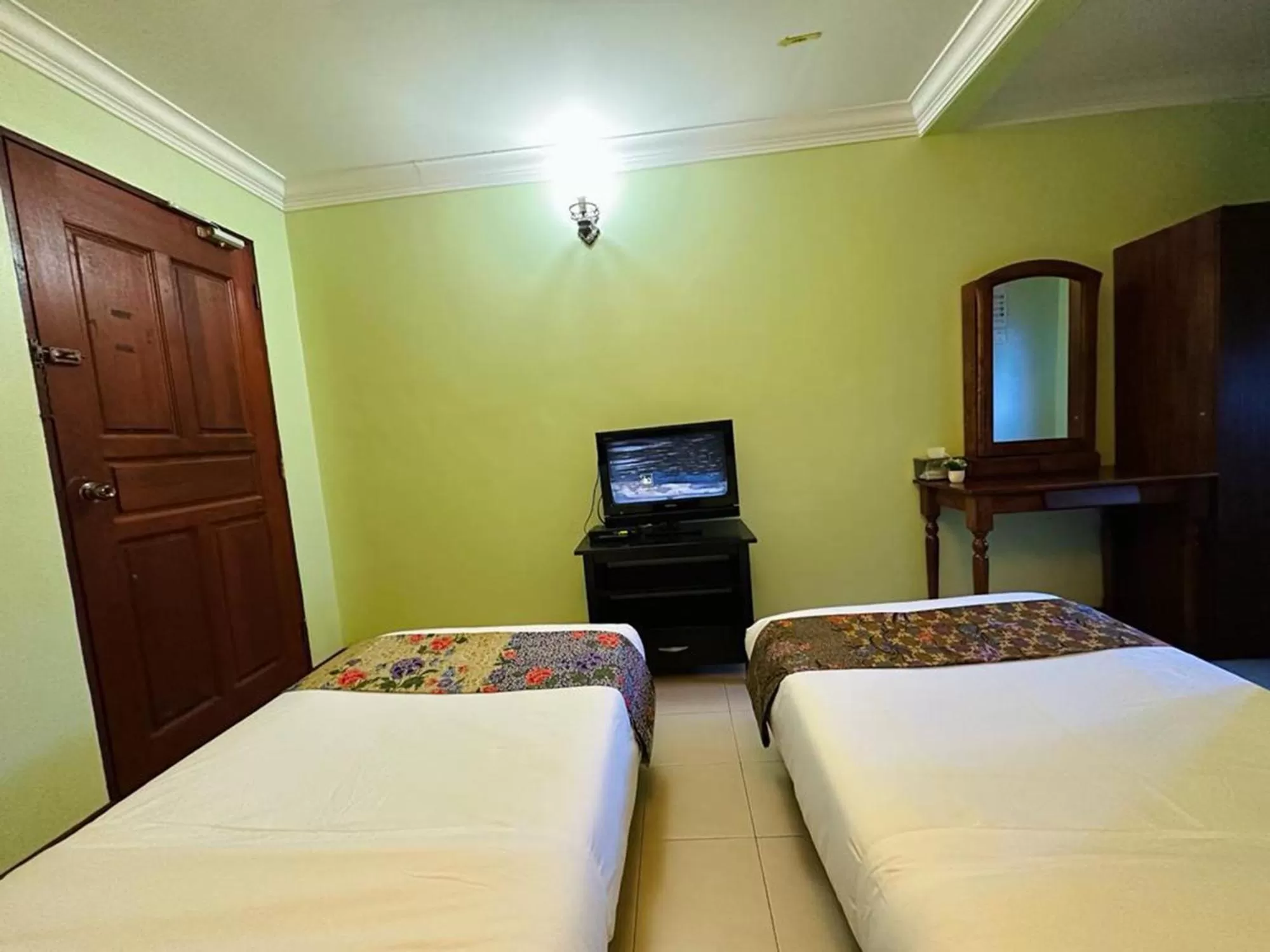 Bed in MORTEN VILLA MELAKA