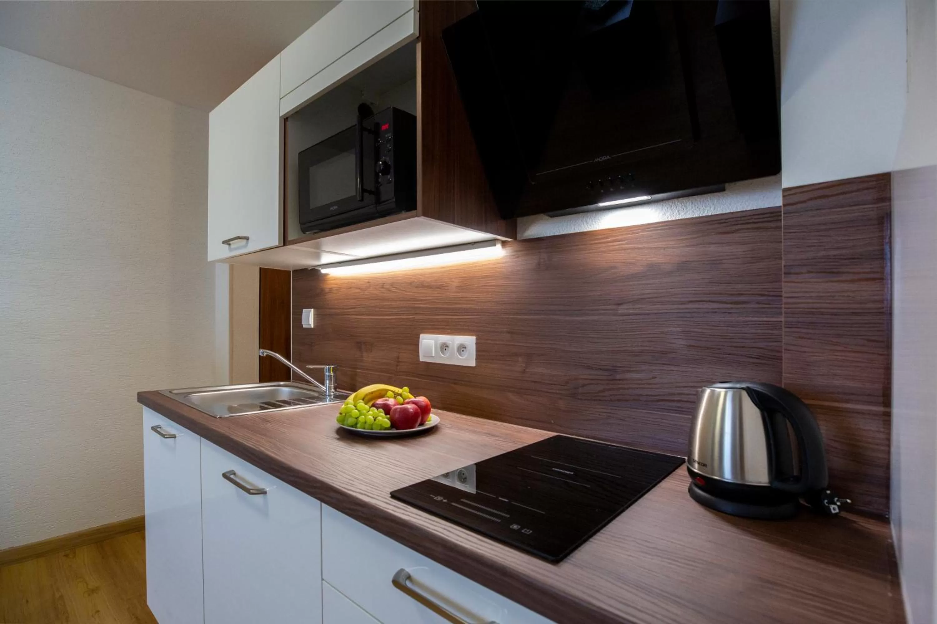 Coffee/tea facilities in WX Hotel