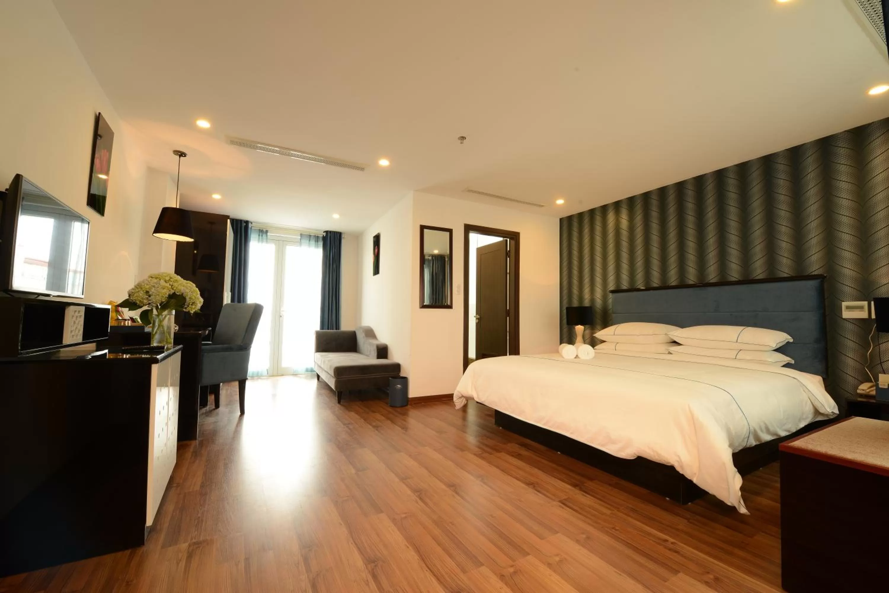 Bedroom, Bed in Hanoi Emerald Waters Hotel & Spa