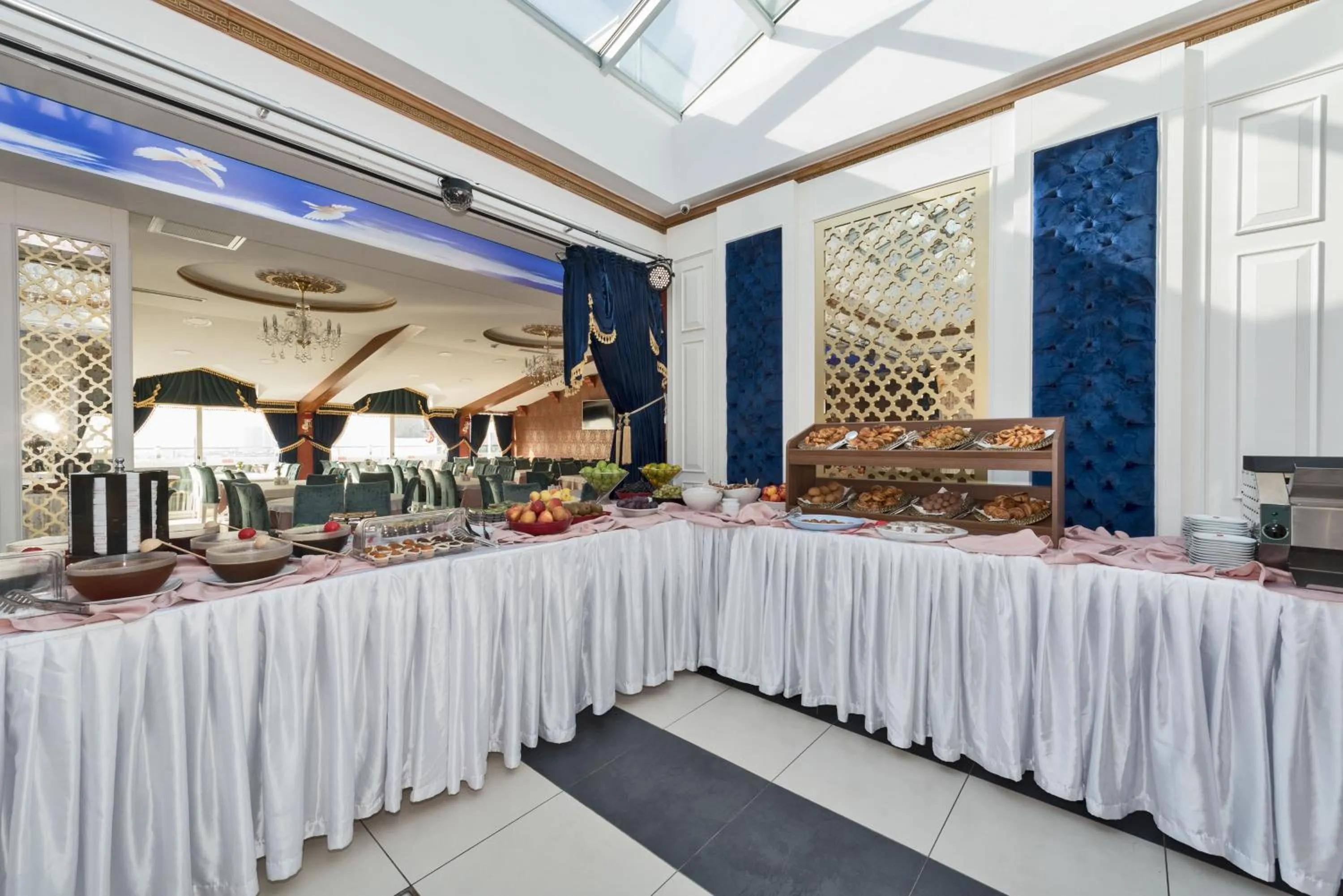 Buffet breakfast in Marnas Hotels