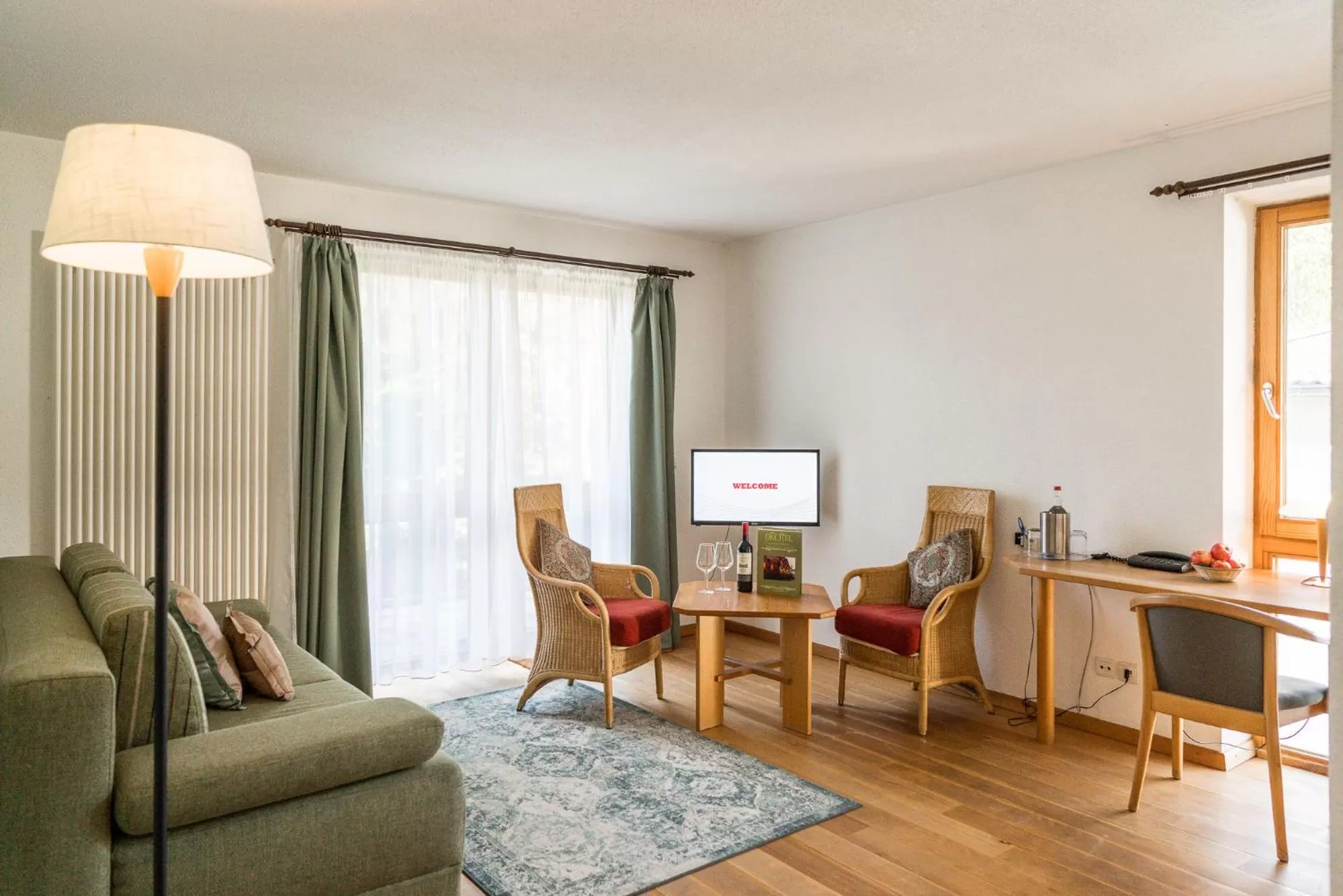 Photo of the whole room in Ökotel Hamburg