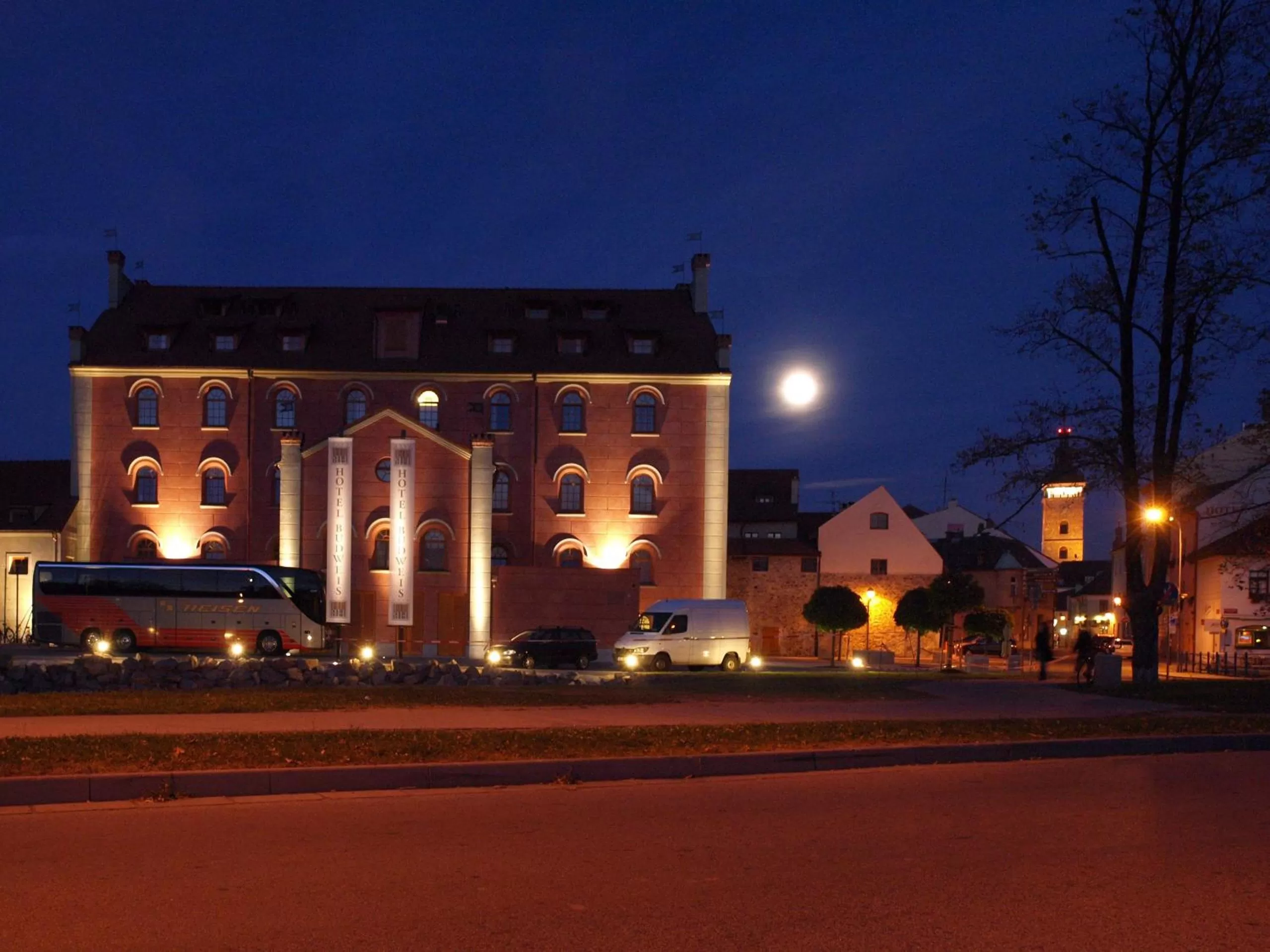Facade/entrance, Property Building in Hotel Budweis