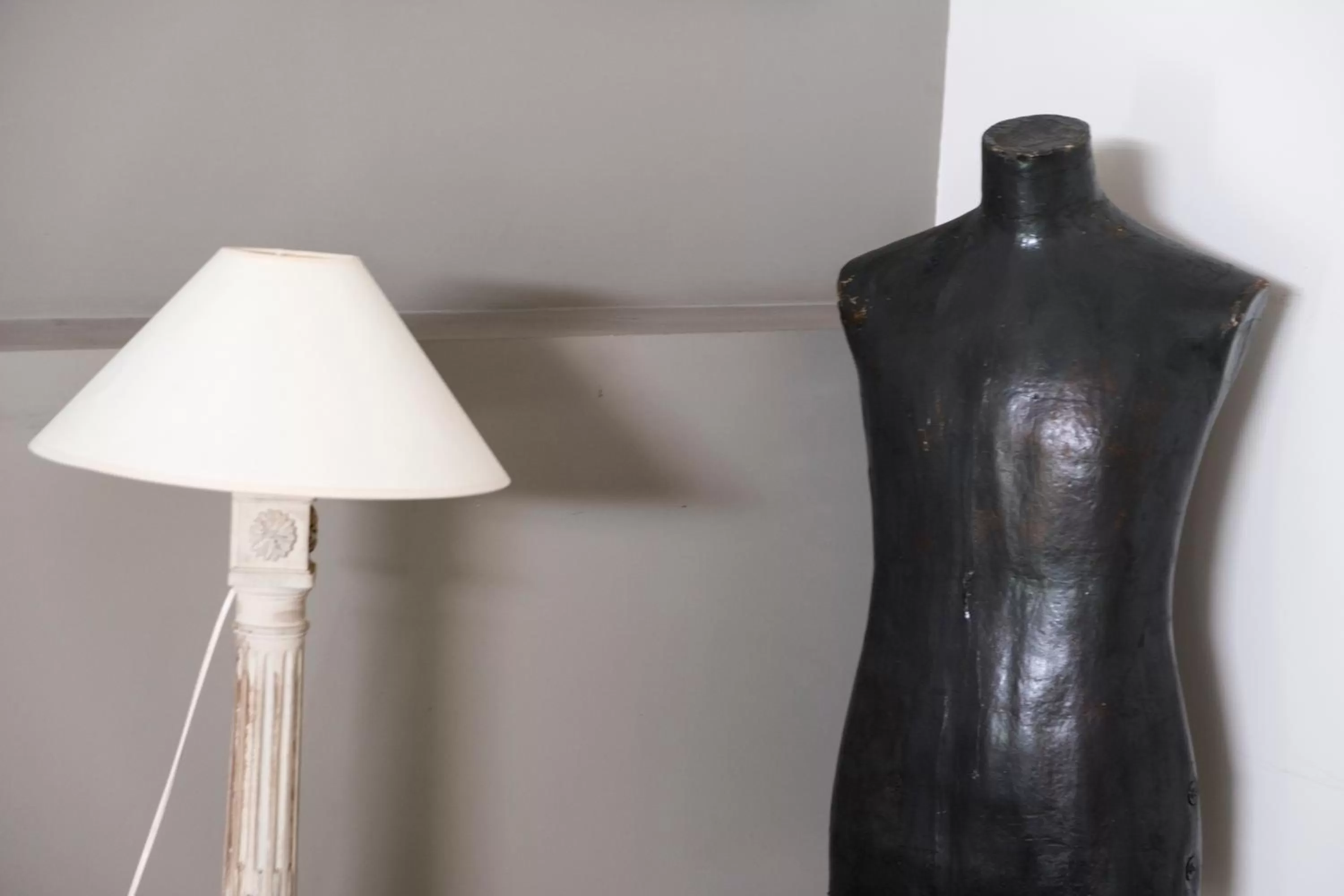 Decorative detail in Chambres d hôtes du Castell de Blés