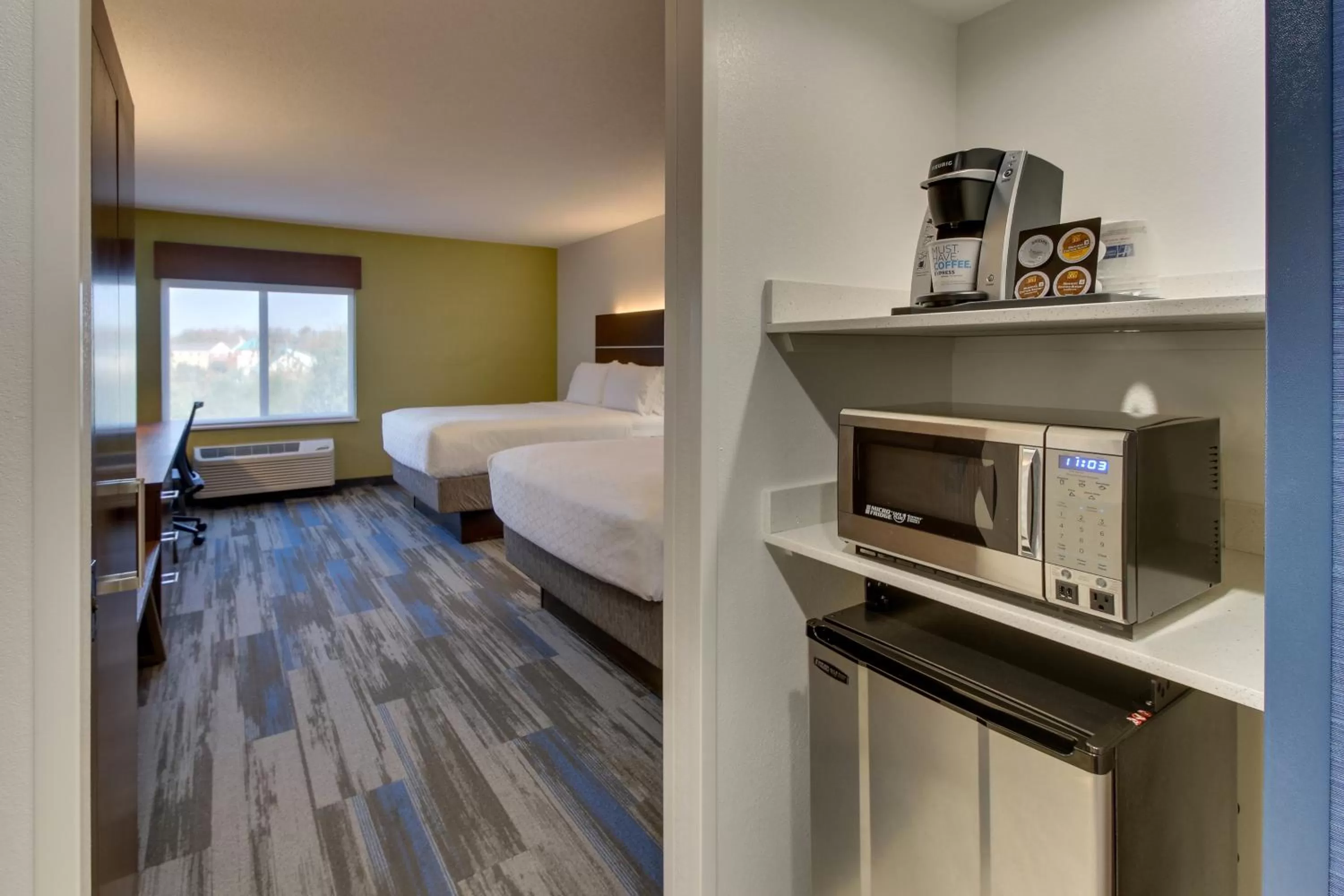 Guests, Bed in Holiday Inn Express Fishkill-Mid Hudson Valley by IHG
