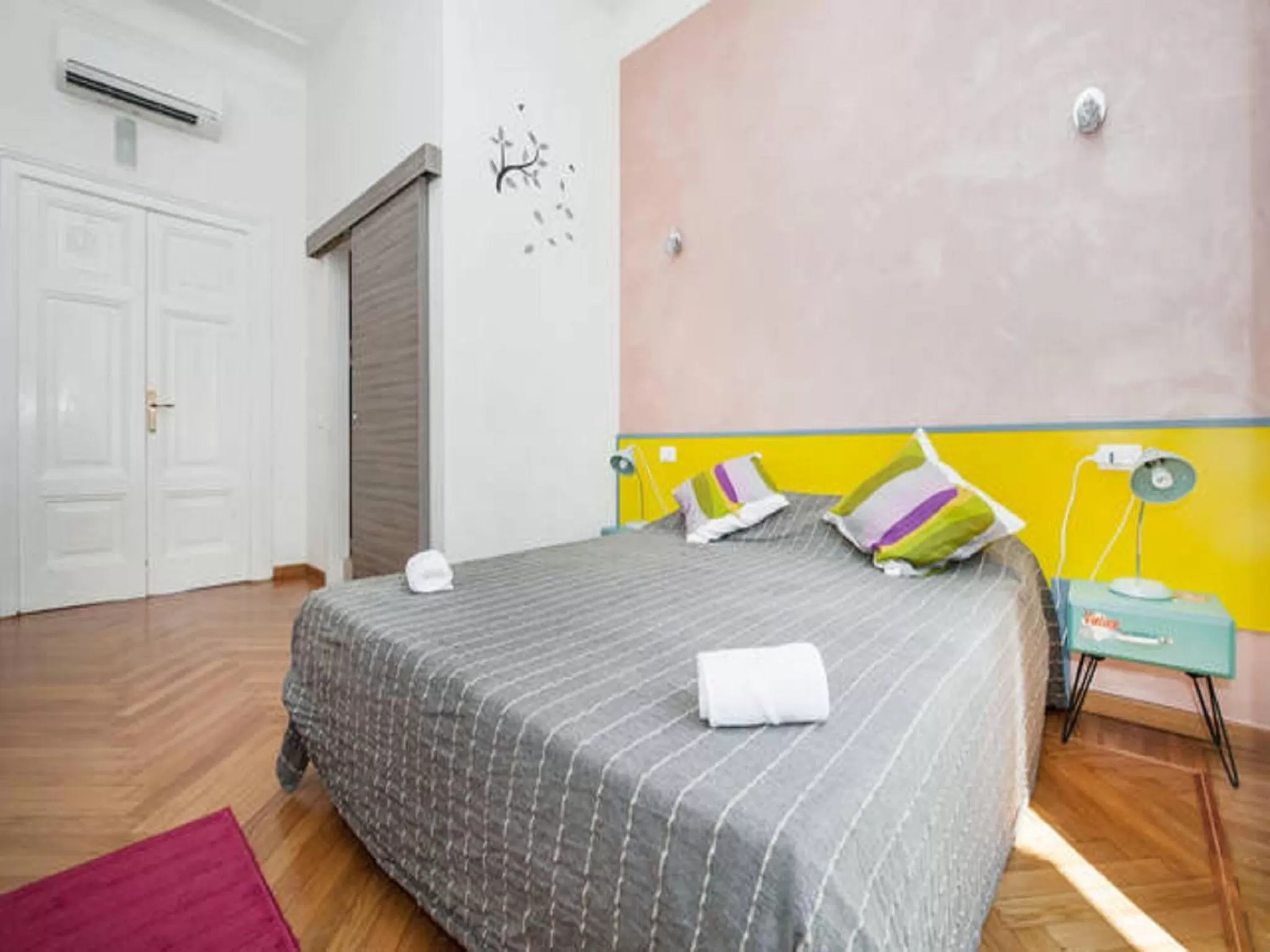 Bed in Sesto Suites Central