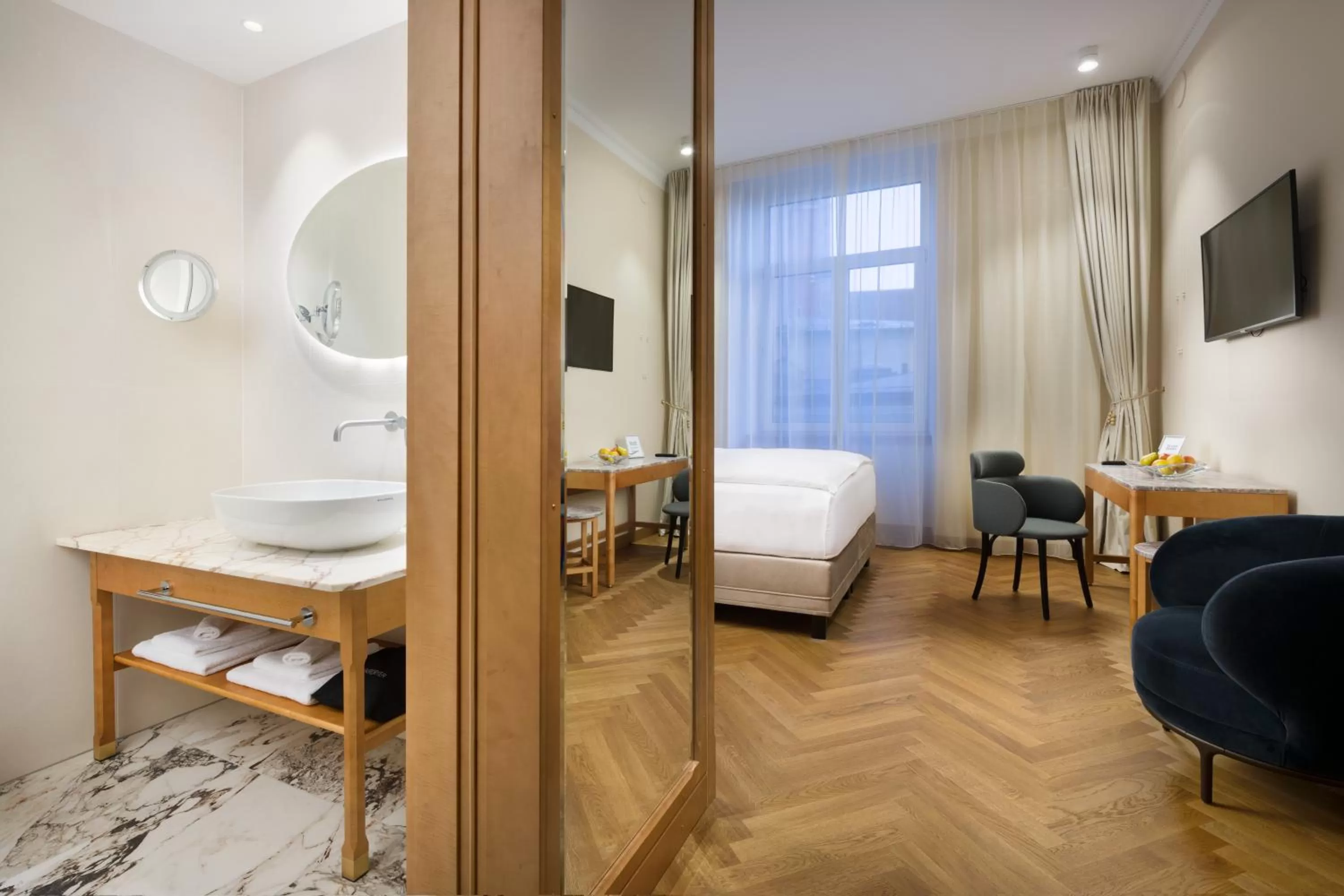 View (from property/room), Bed in Grand Hotel Union Eurostars