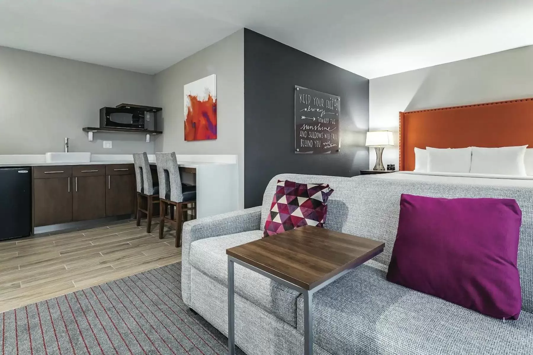 Bedroom, Bed in La Quinta by Wyndham Seattle Federal Way