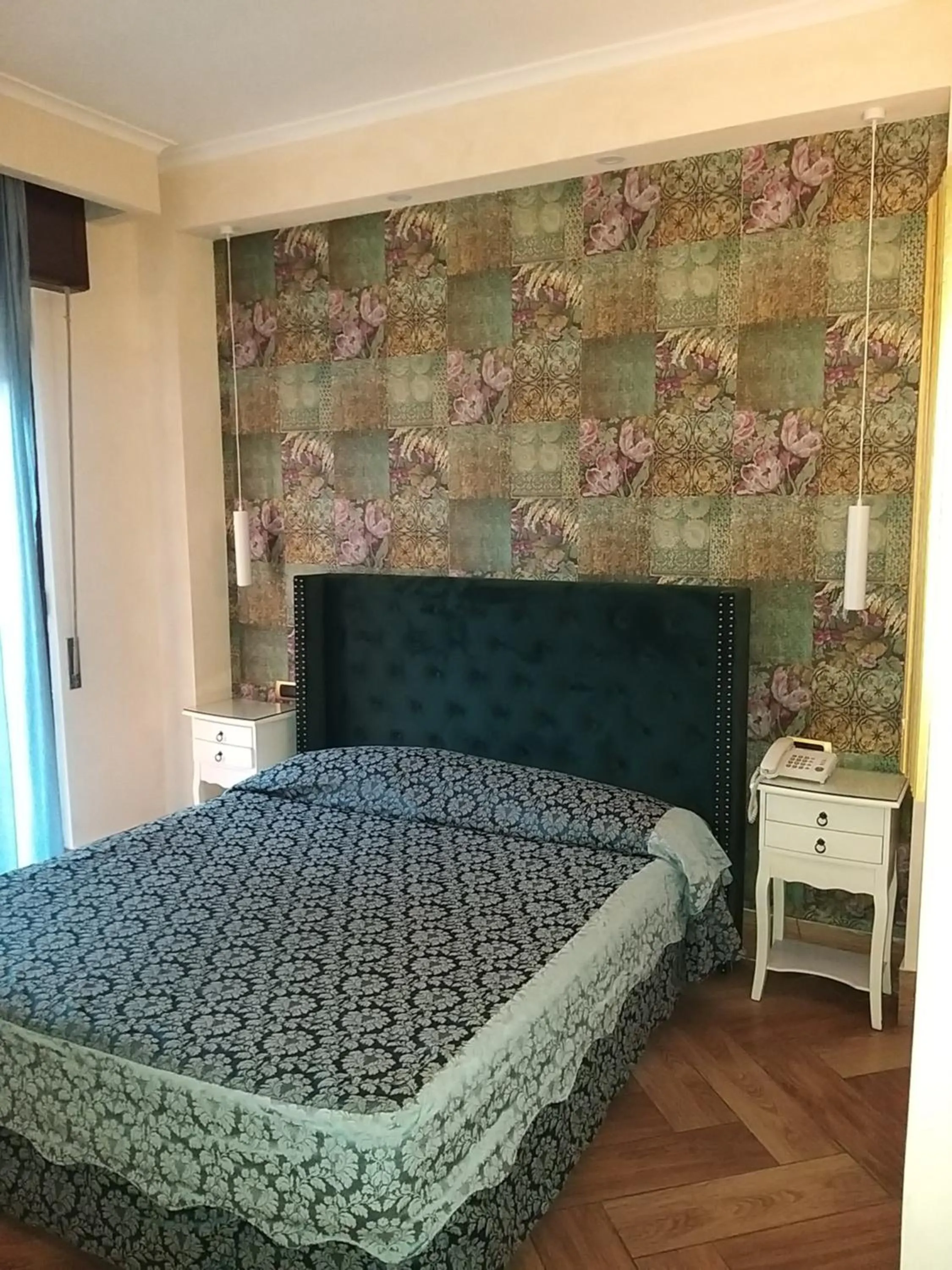 Bed in Hotel Kursaal