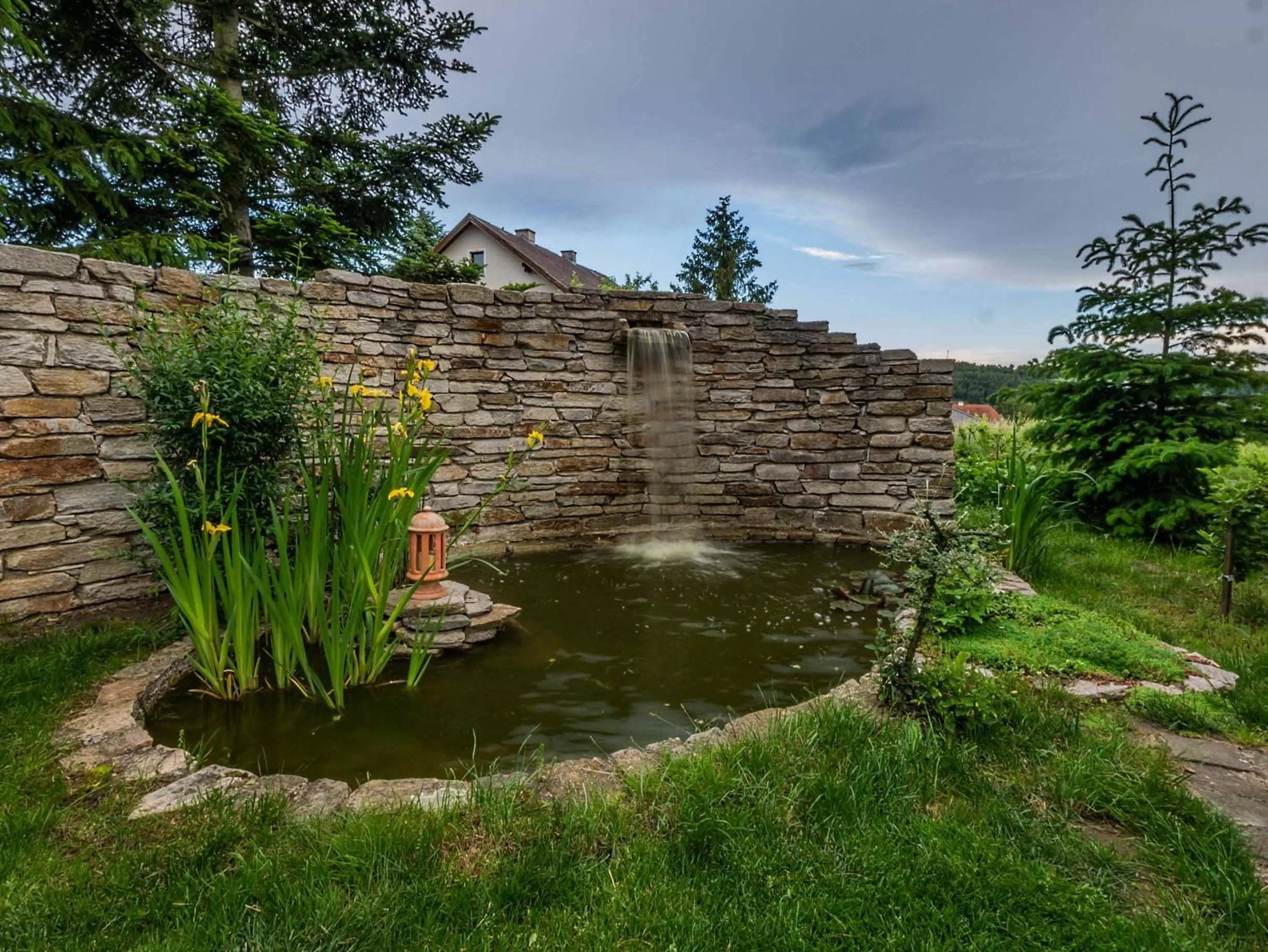 Garden, Property Building in Gästehaus Pointner
