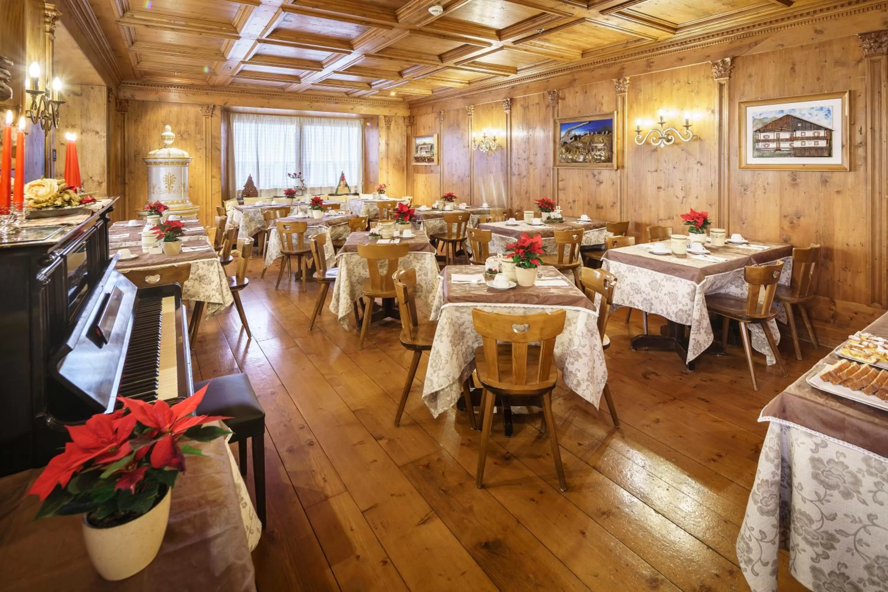 Restaurant/places to eat in Hotel Aquila