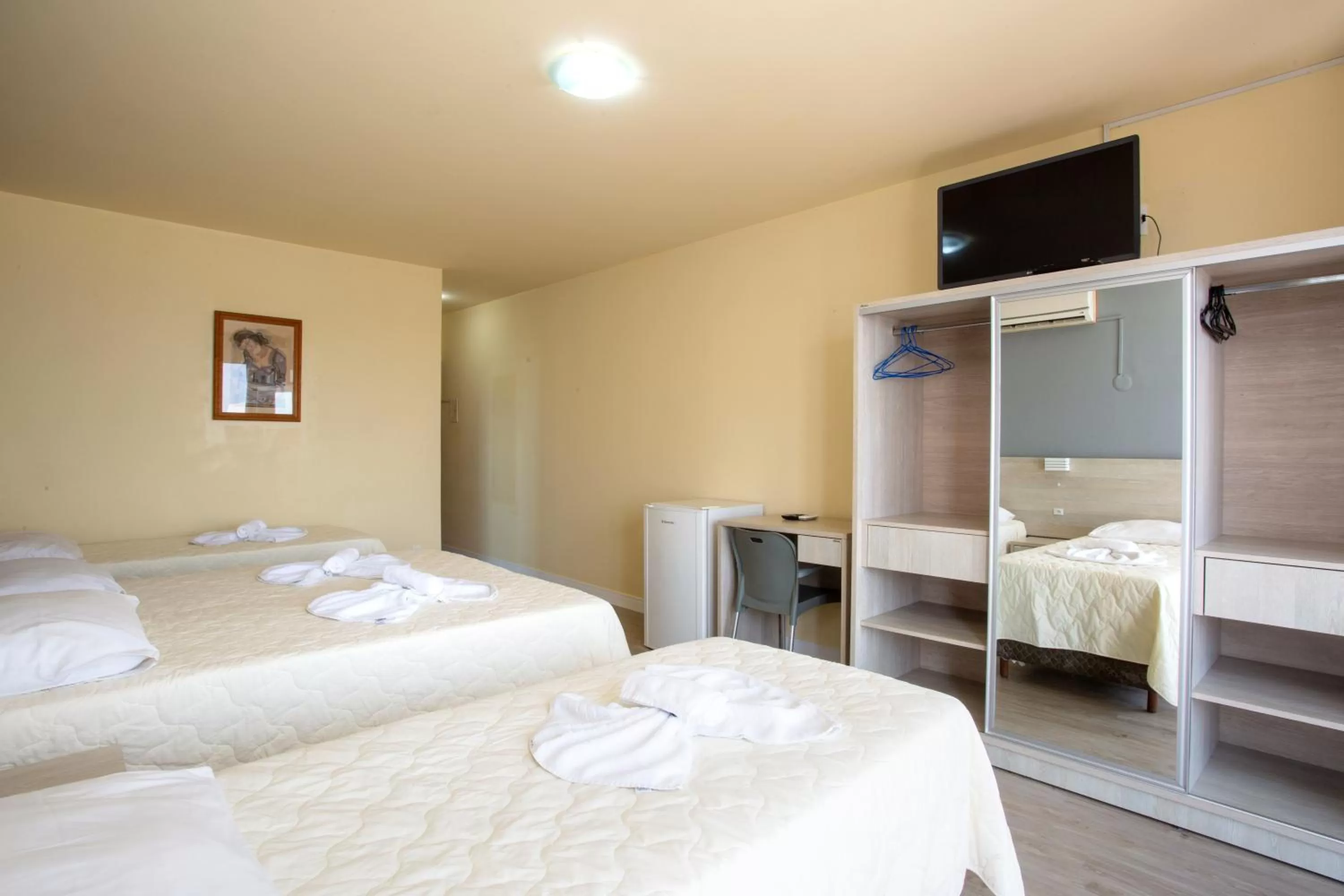 Bed in Hotel Vila Mar